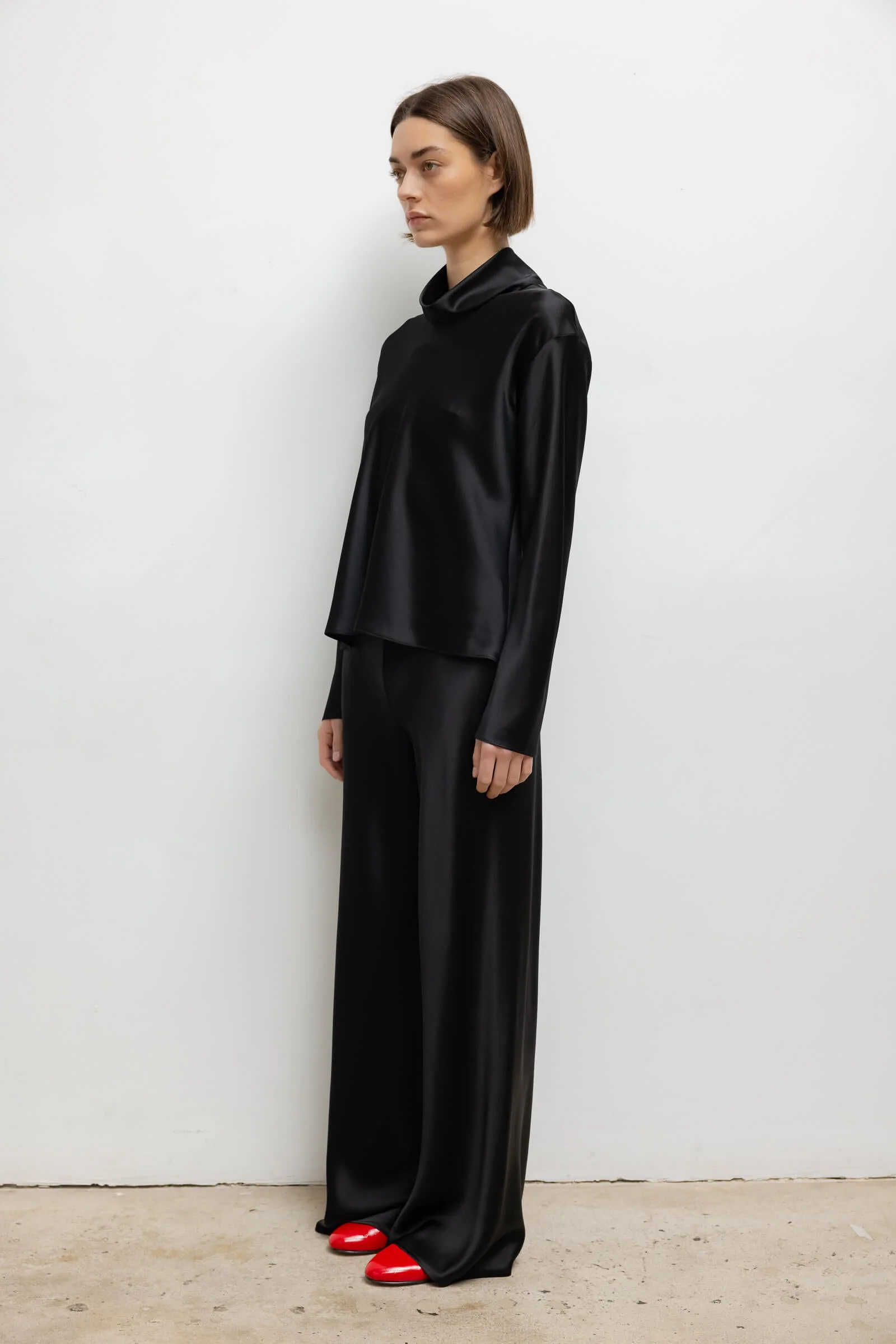 Leset - Barb Long Sleeve Cowl - Image 5