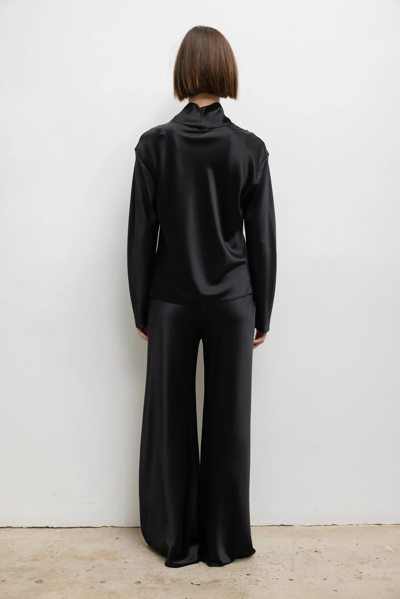Leset - Barb Long Sleeve Cowl - Image 6
