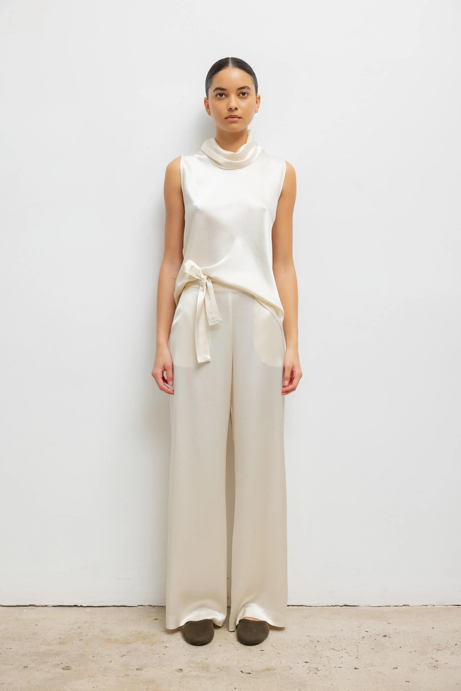 Leset - Barb Sleeveless Cowl Neck - Image 3
