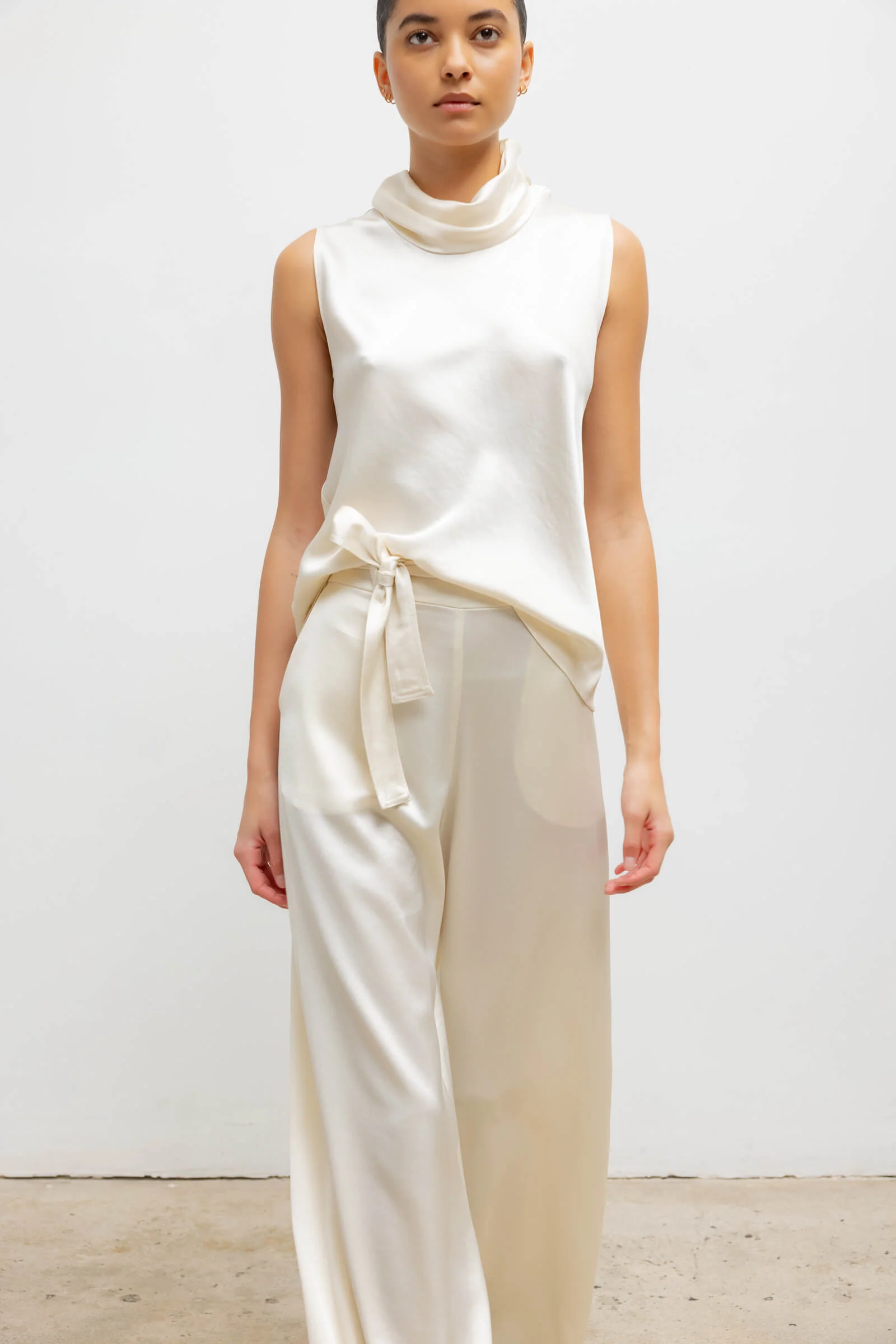 Leset - Barb Sleeveless Cowl Neck - Image 5