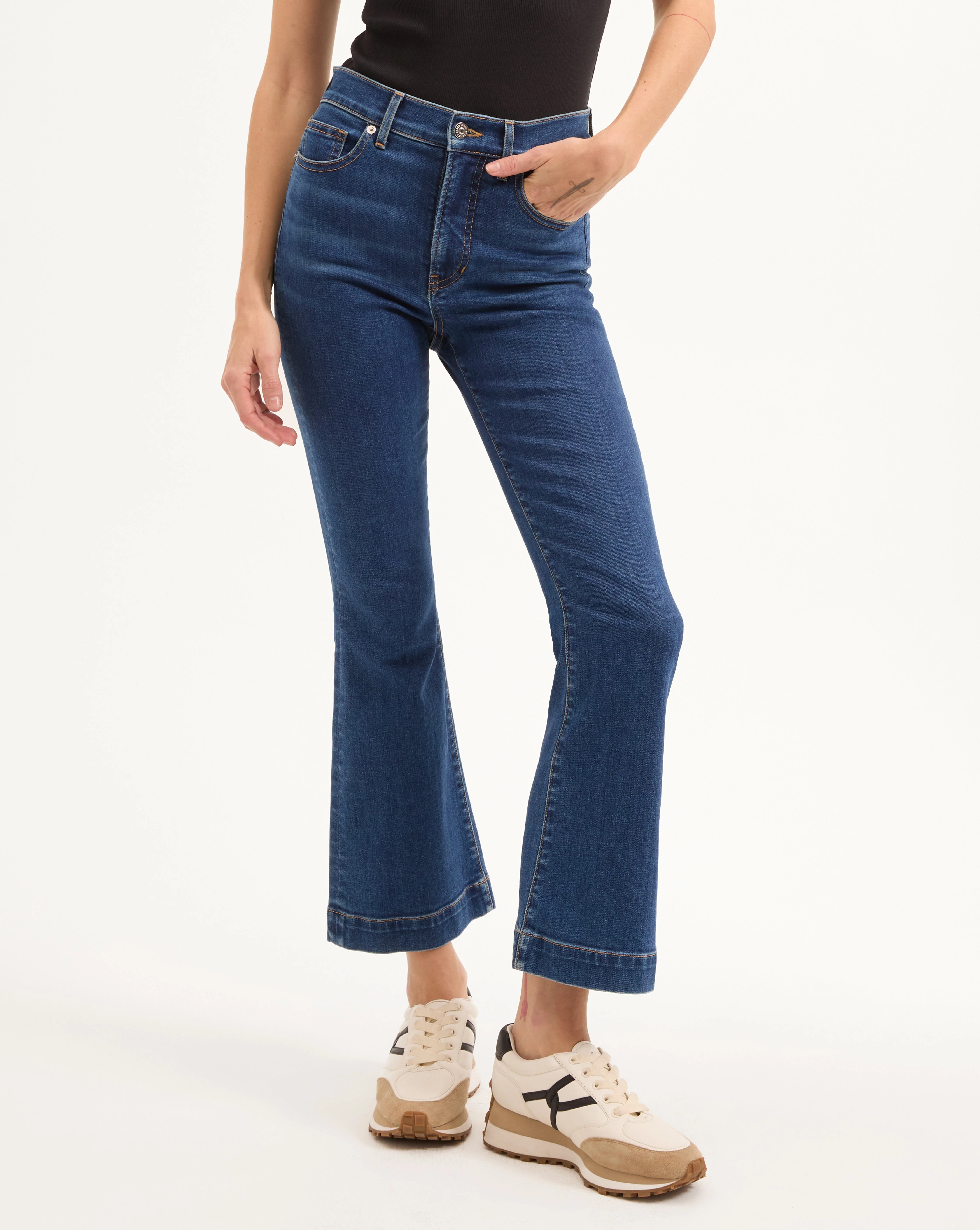 Veronica Beard - Carson Kick - Flare Jean - Image 2