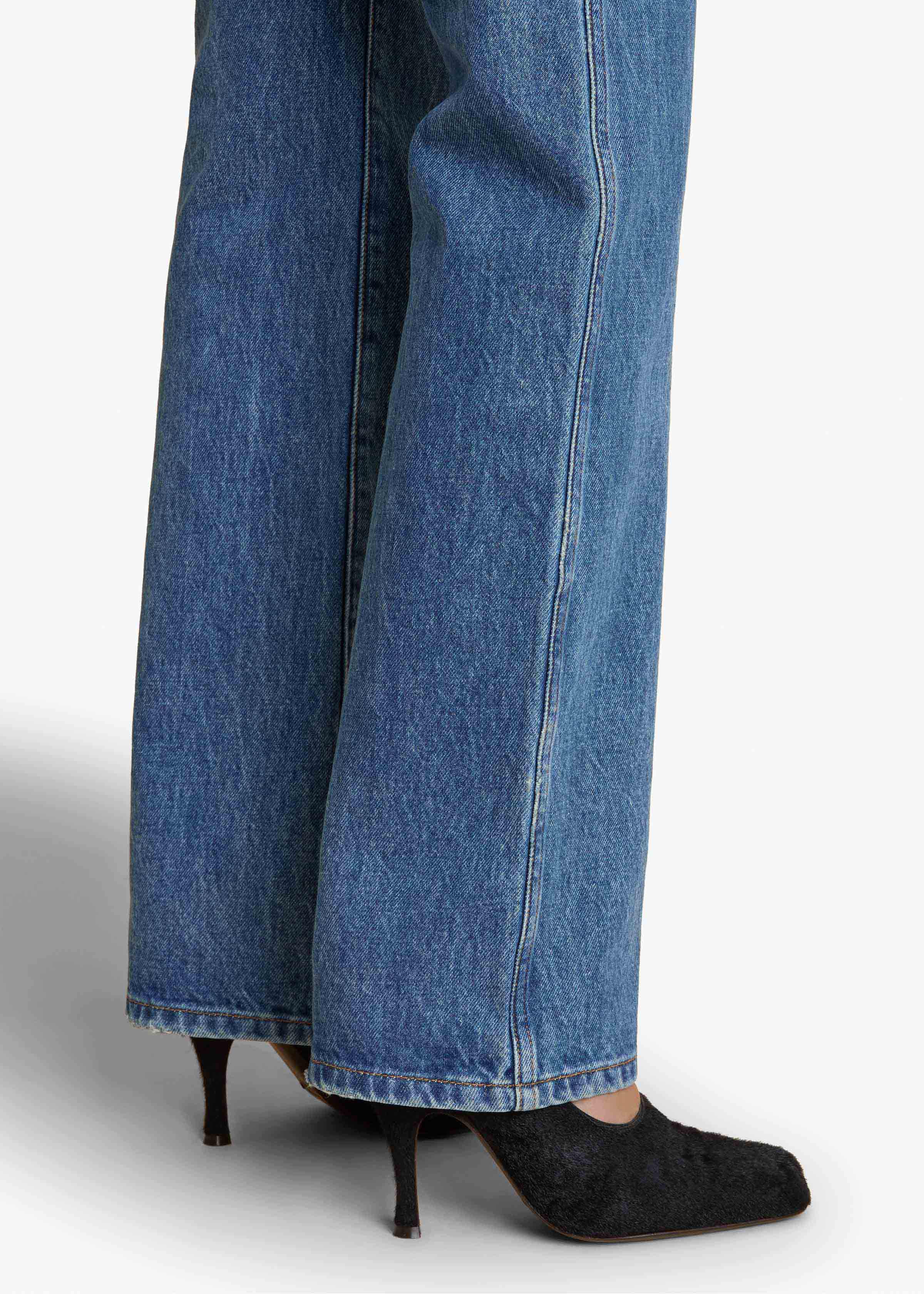 Khaite - Danielle Stretch Jean in Boone - Image 5