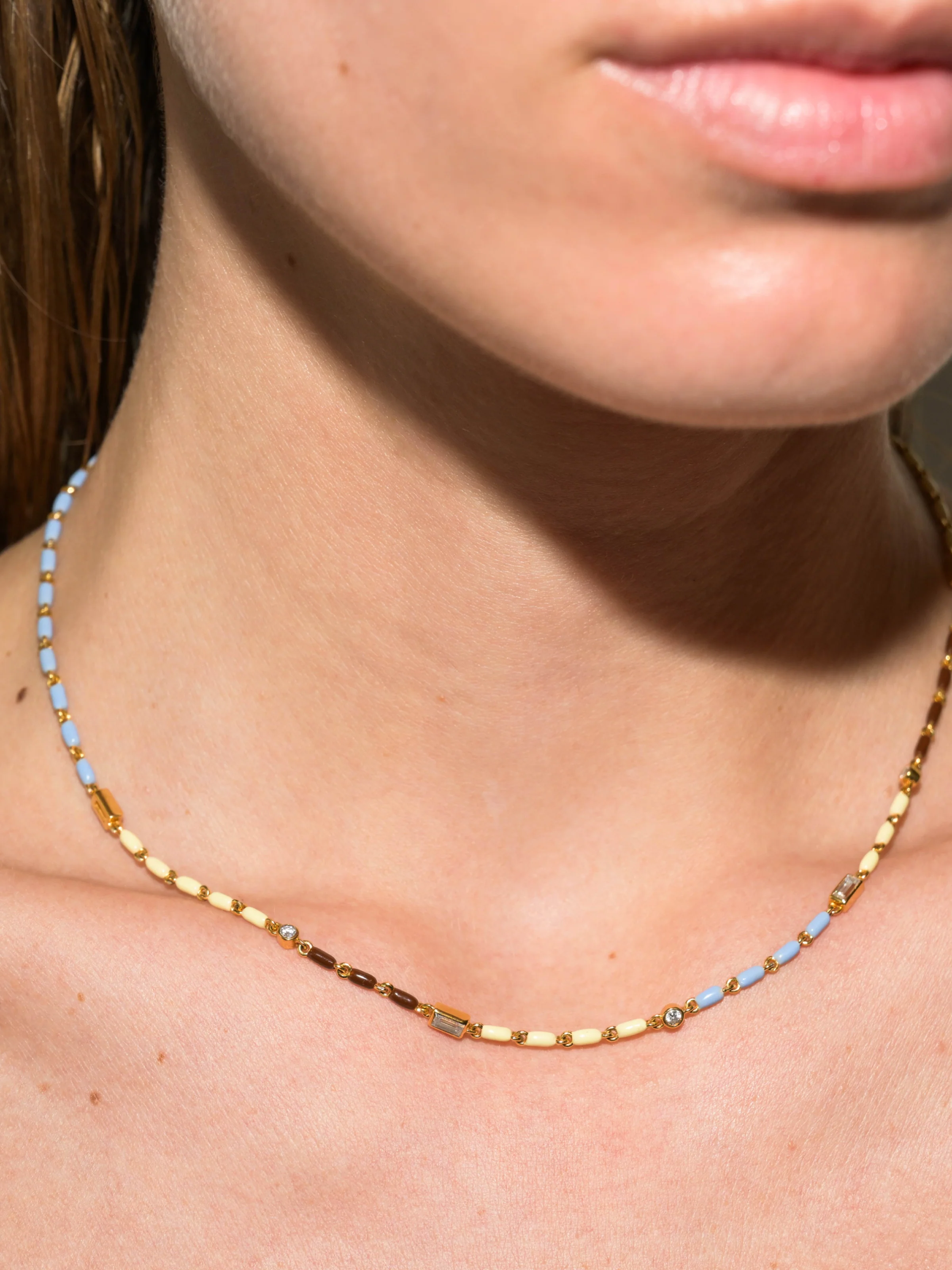 Dorsey - ENAMEL MOISSANITE NECKLACE IN LUNE, 18K GOLD VERMEIL - Image 3