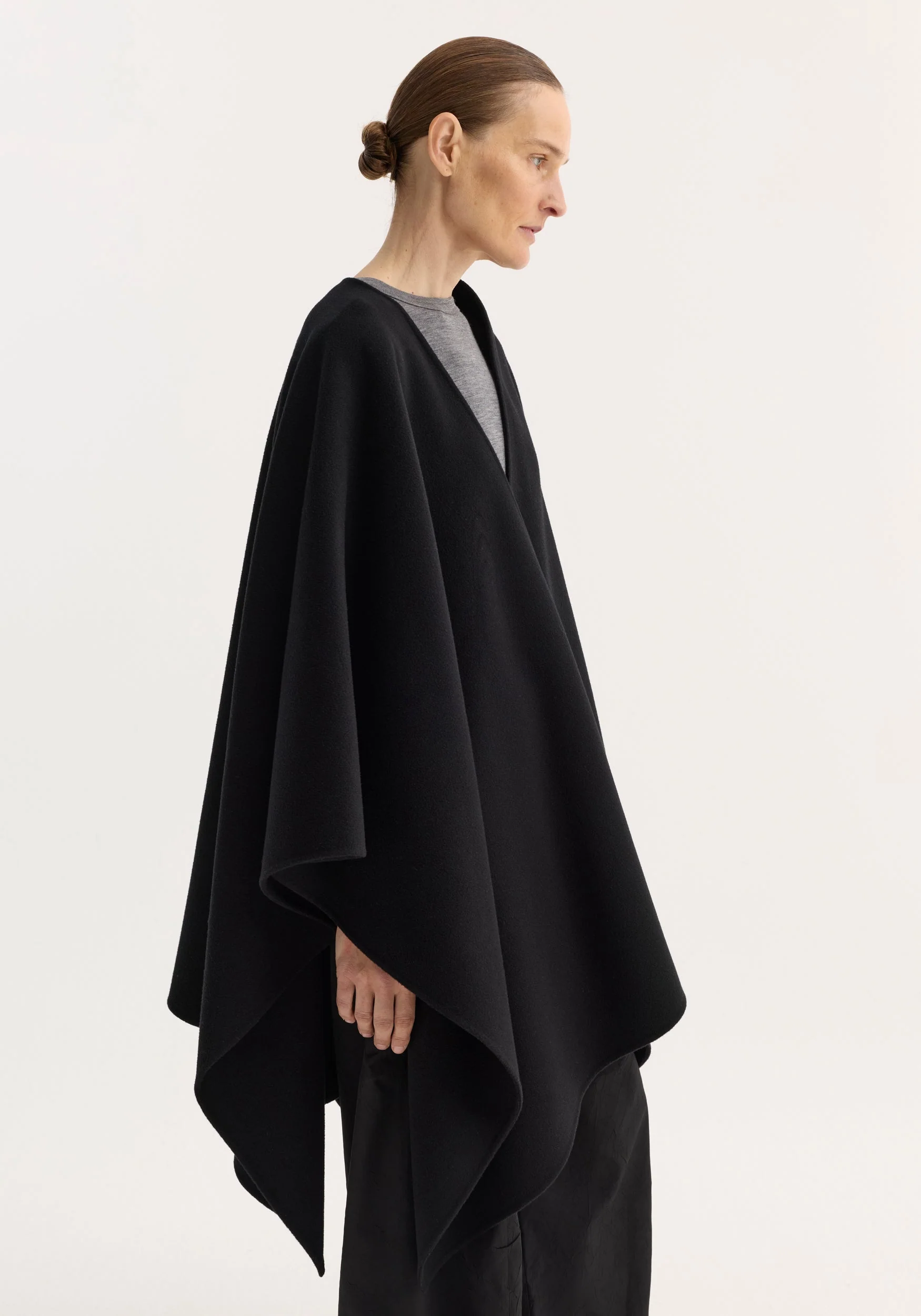 ROHE - Draped scarf poncho | black - Image 3