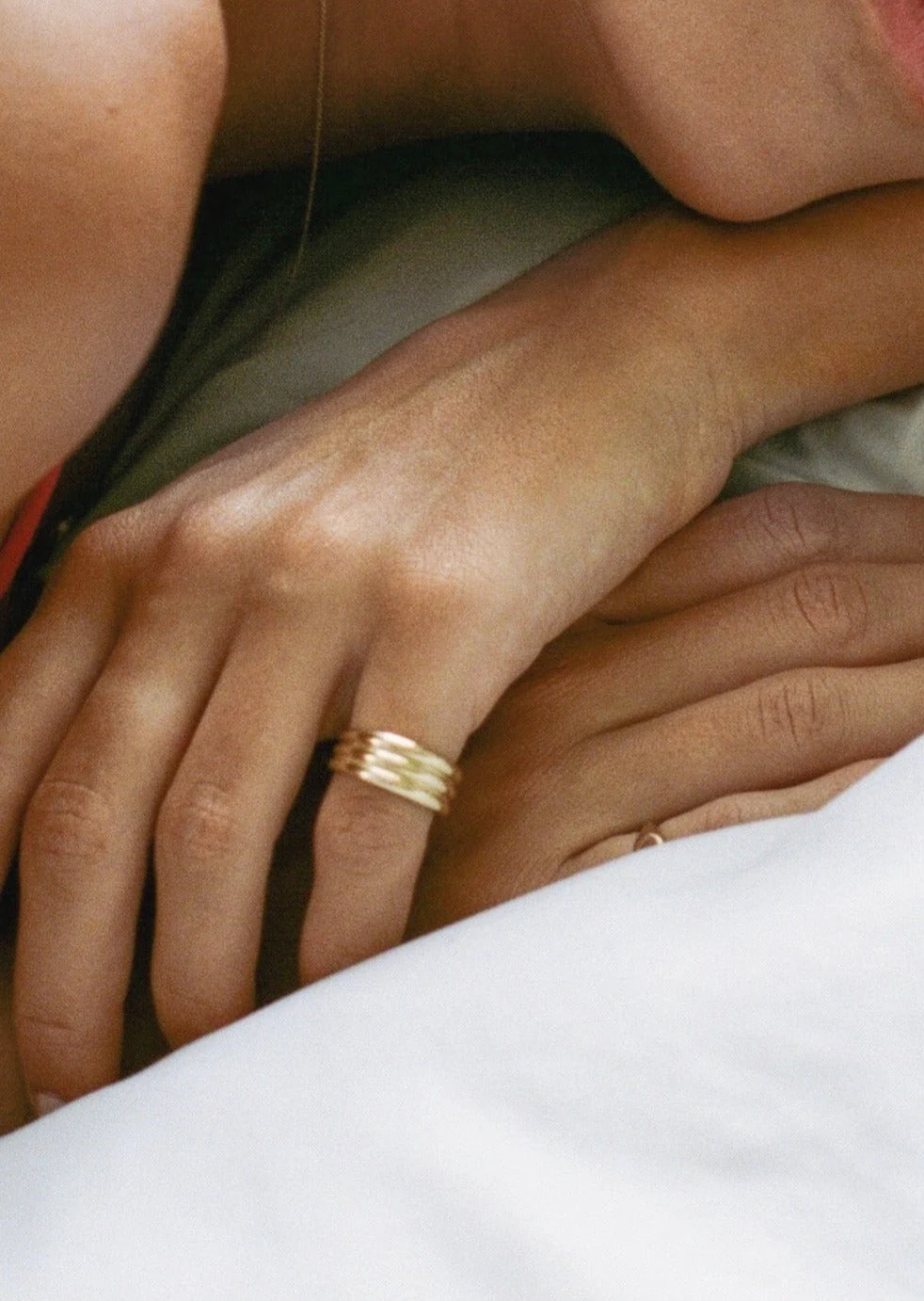Kinn - Françoise Layered Ellipse Hollow Ring - Image 9