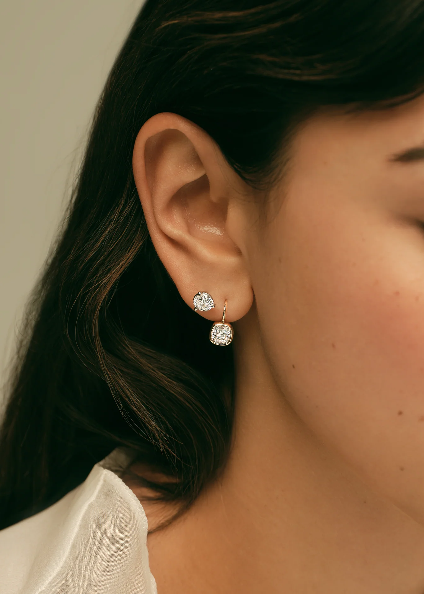 Kinn - Harper 2ctw Cushion Cut Drop Earrings Yellow Gold - Image 2