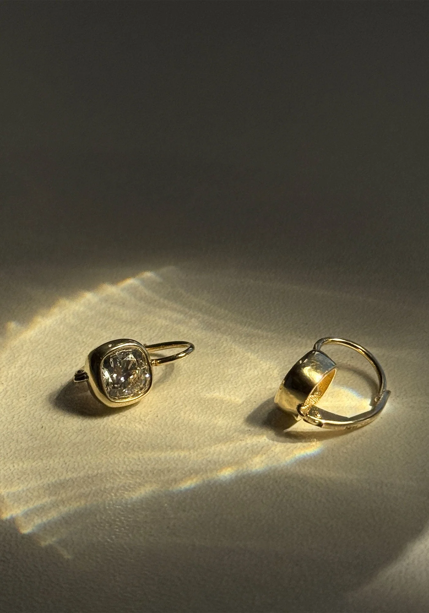Kinn - Harper 2ctw Cushion Cut Drop Earrings Yellow Gold - Image 4