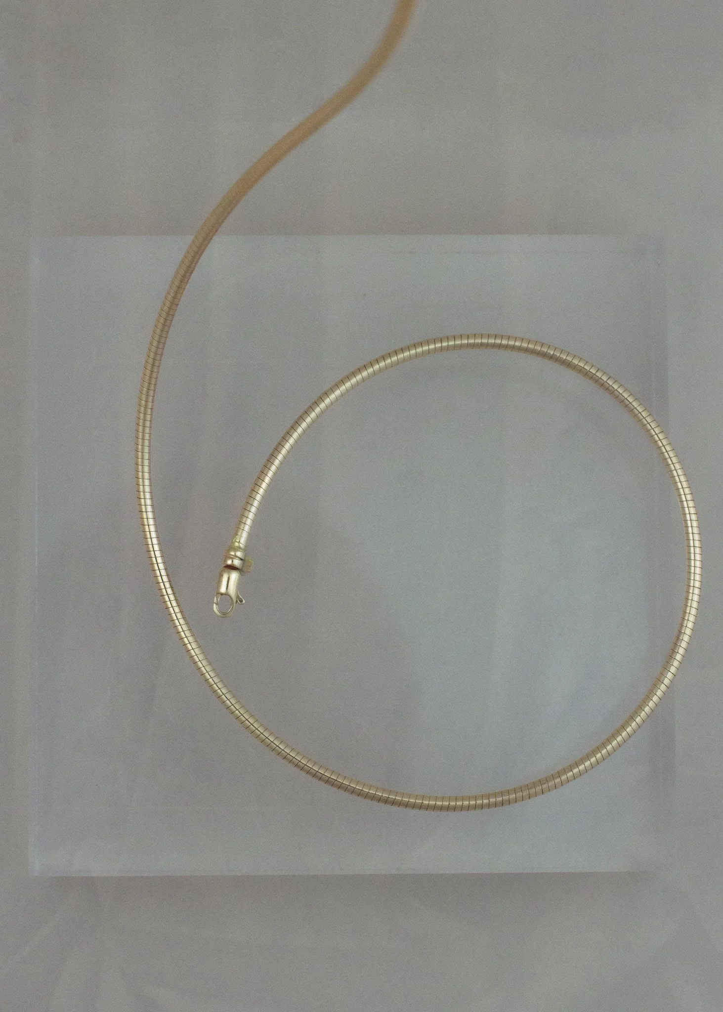 Kinn - Heirloom Curved Chain Necklace - Image 6