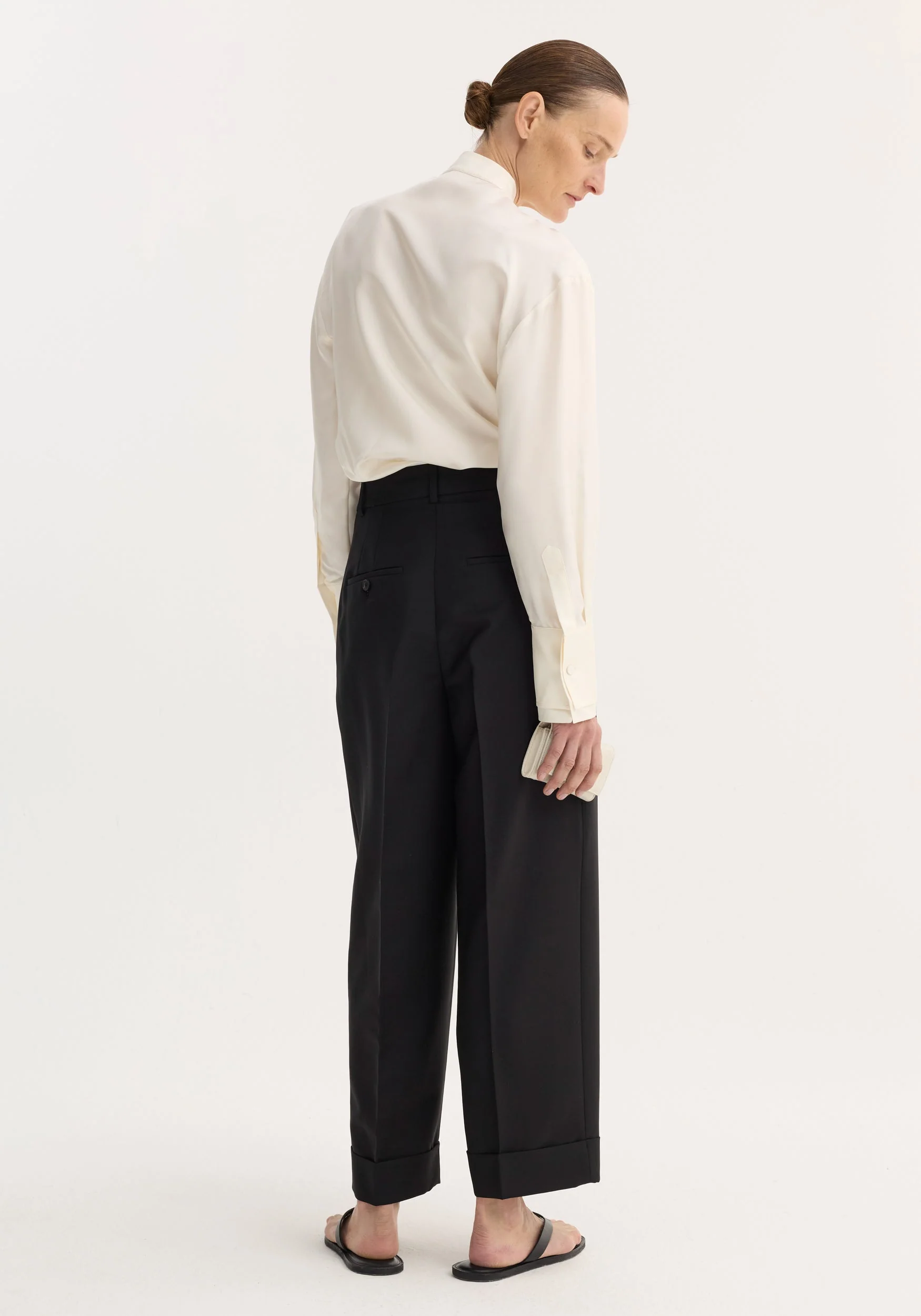 ROHE - High - waist turn - up trousers | black - Image 4