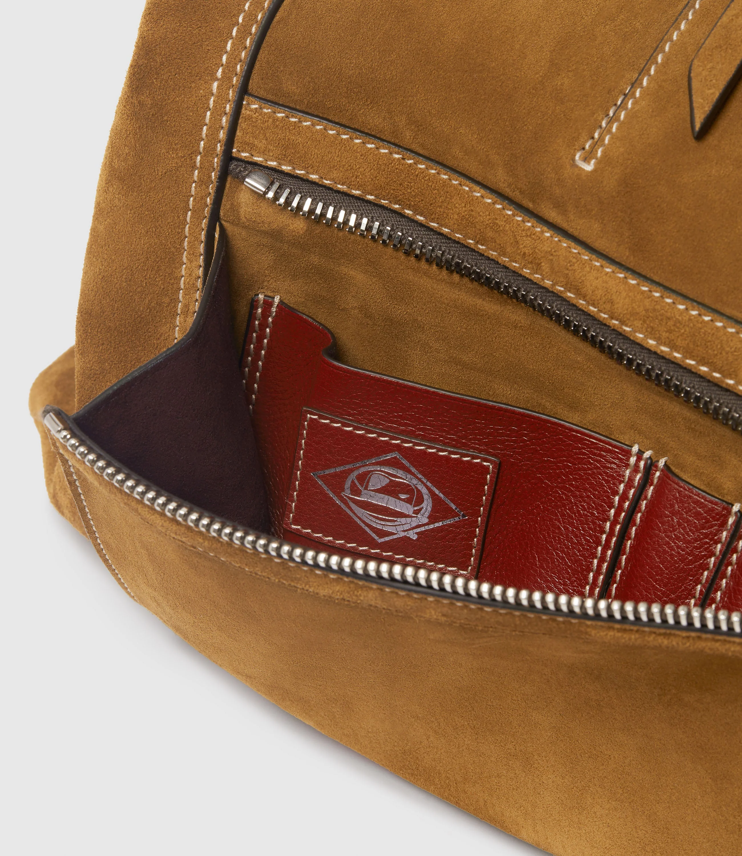 Metier - INDIANA JONES™ Vagabond Duffle Marrakech Suede - Collector’s Edition 7/10 - Image 5