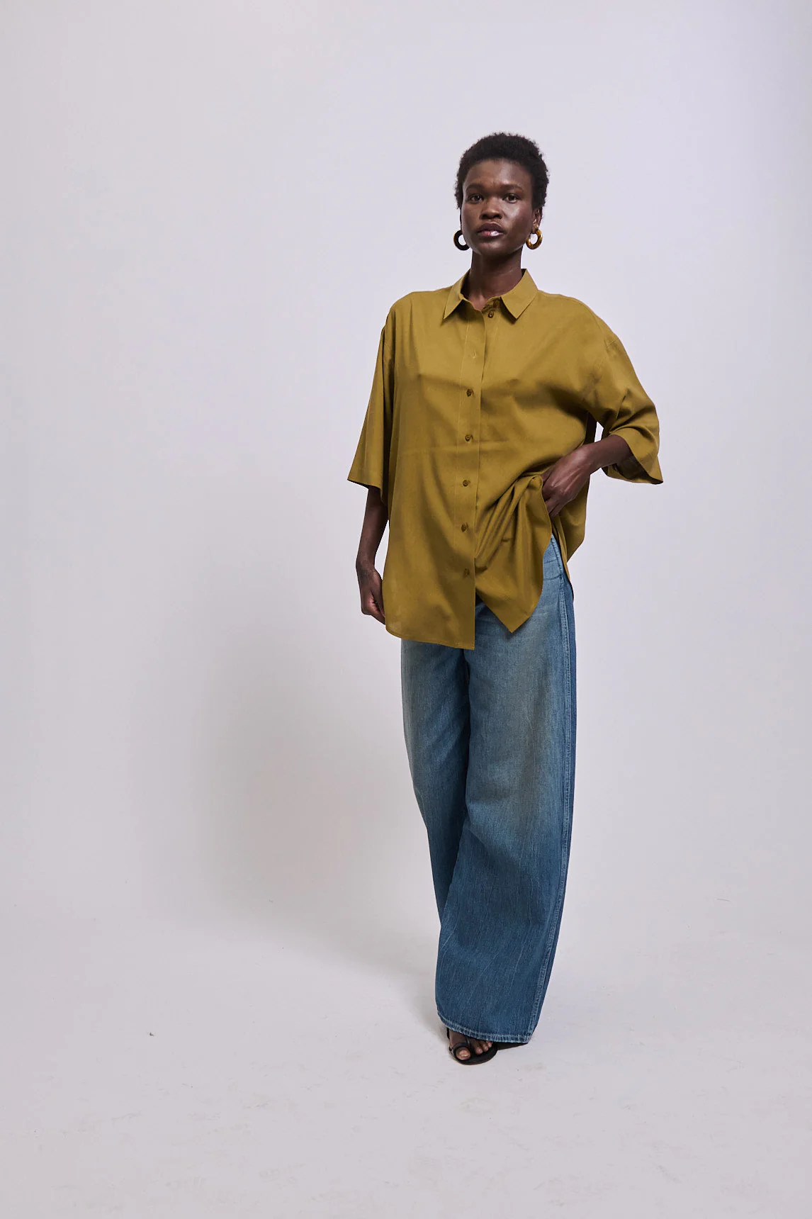Jamie Haller - The Elbow Essential Shirt in Avo - Image 17