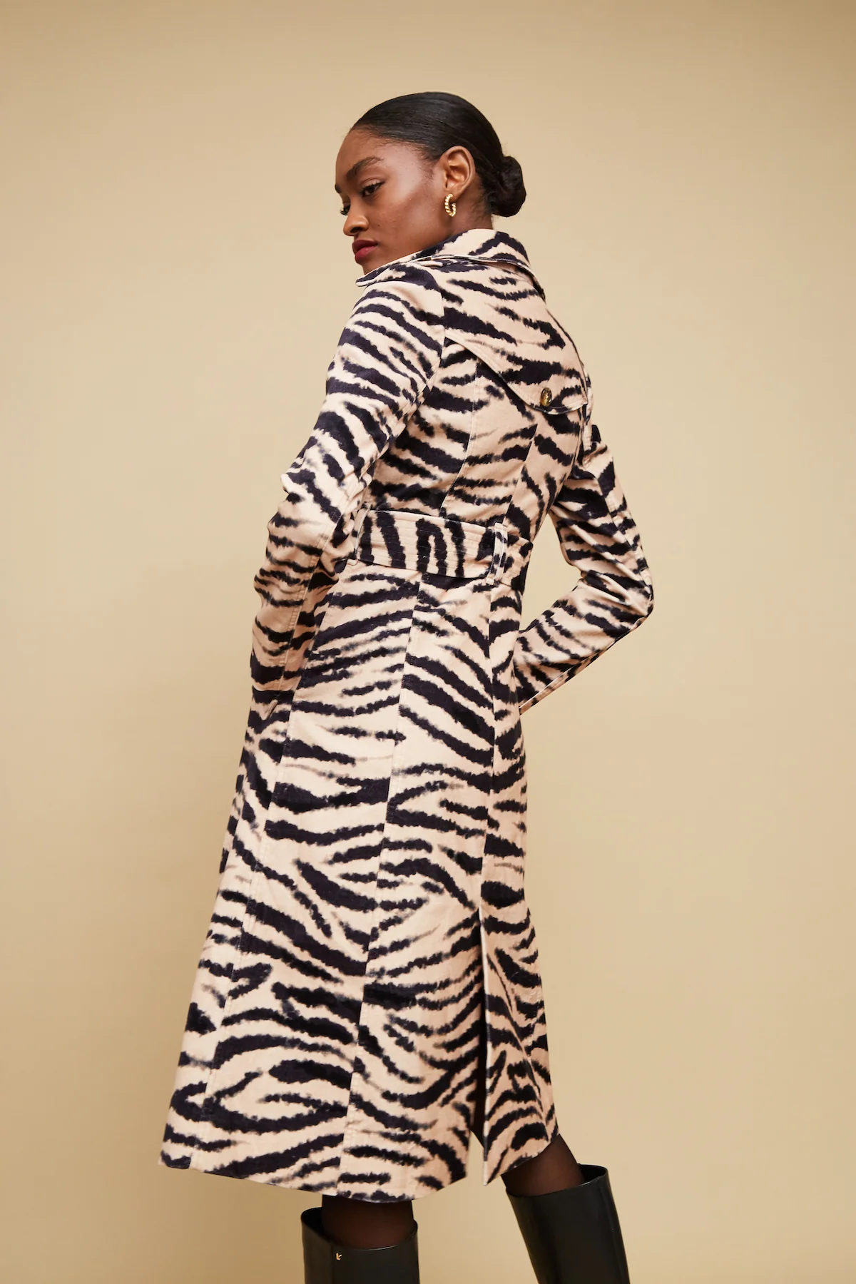 Cara Cara - Karlie Trench - Image 3