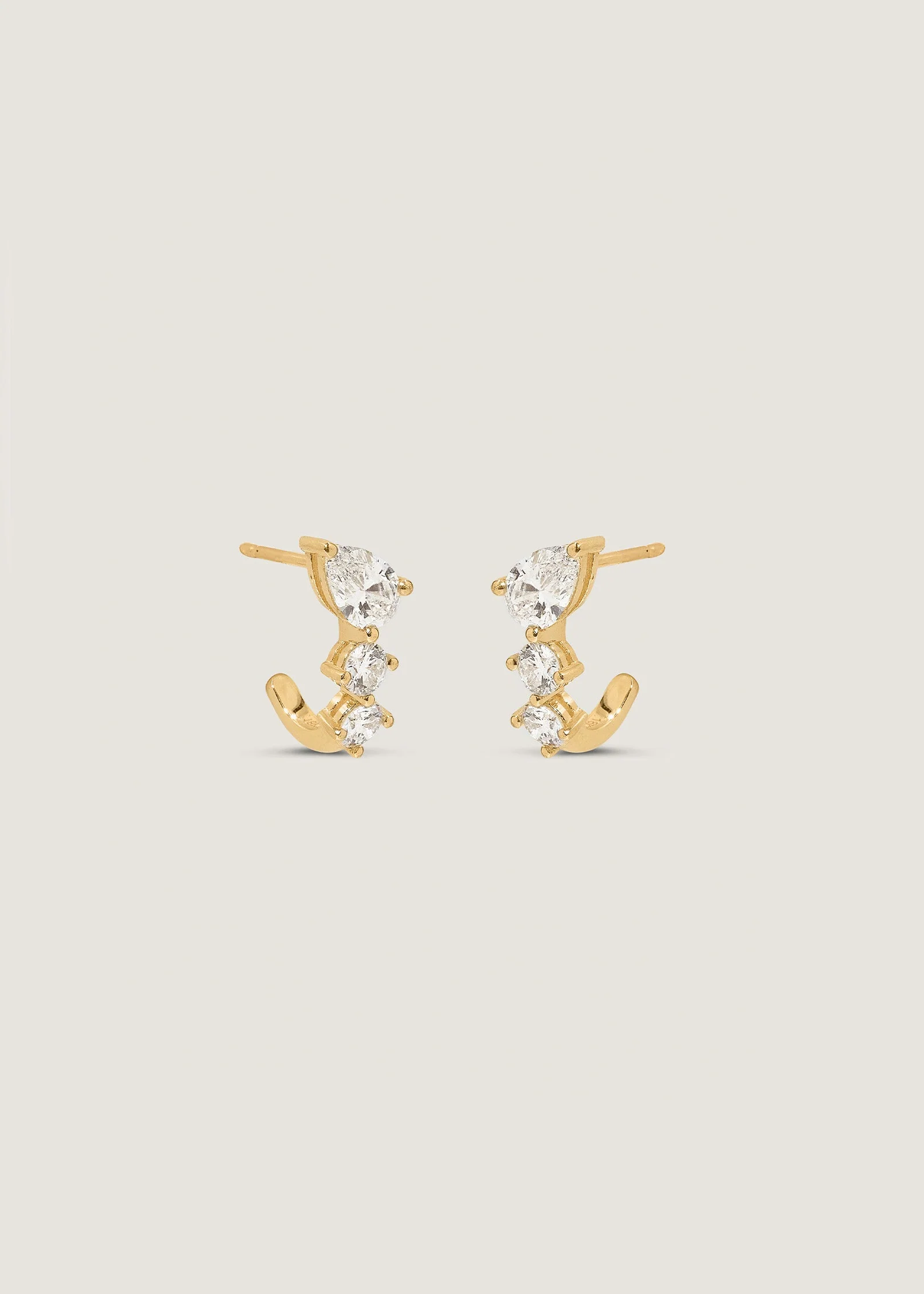 Kinn - Jules Mixed Diamond J - Hoop Earrings Yellow Gold - Image 3