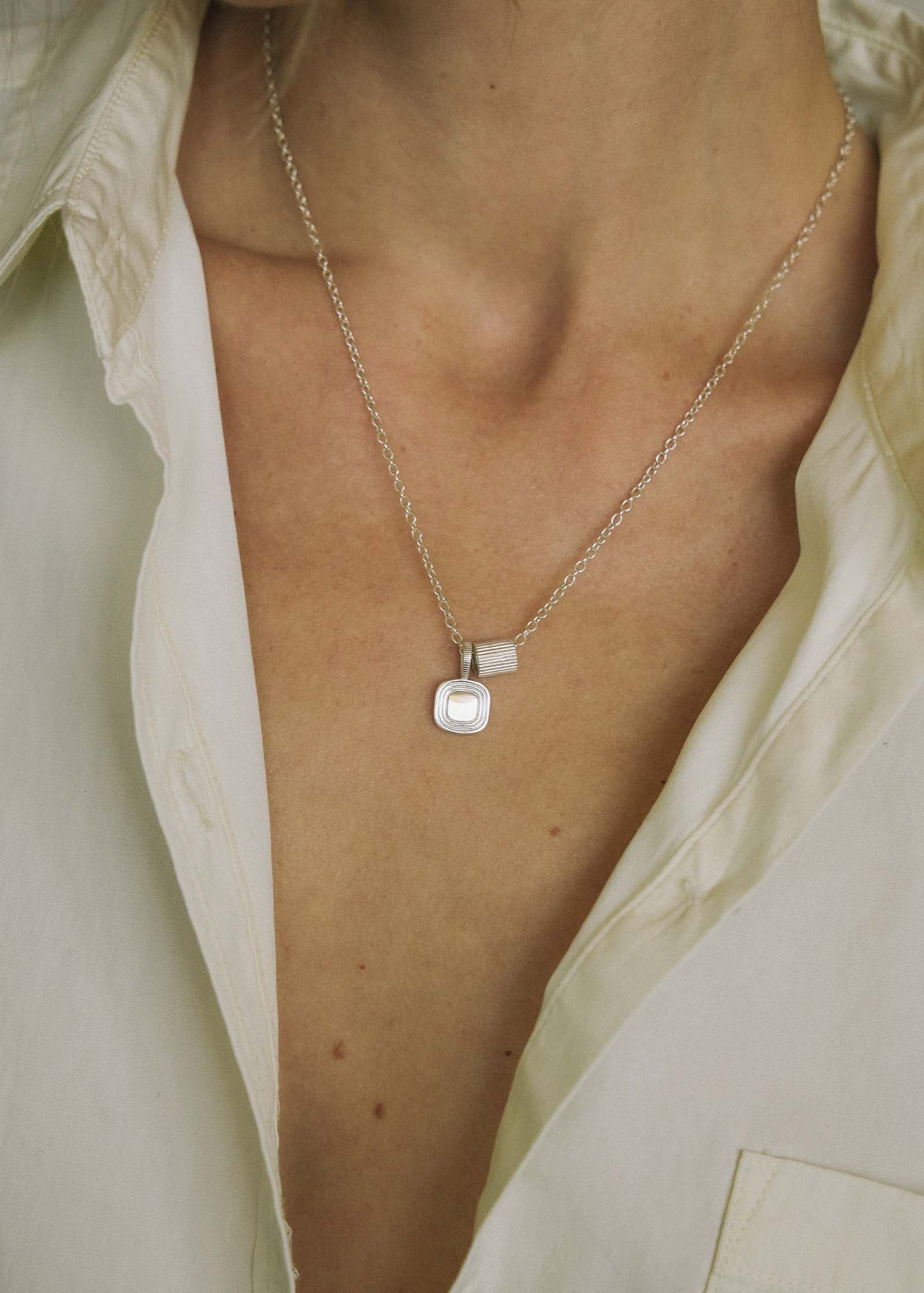 Kinn - The Estate Charm Silver - Image 2