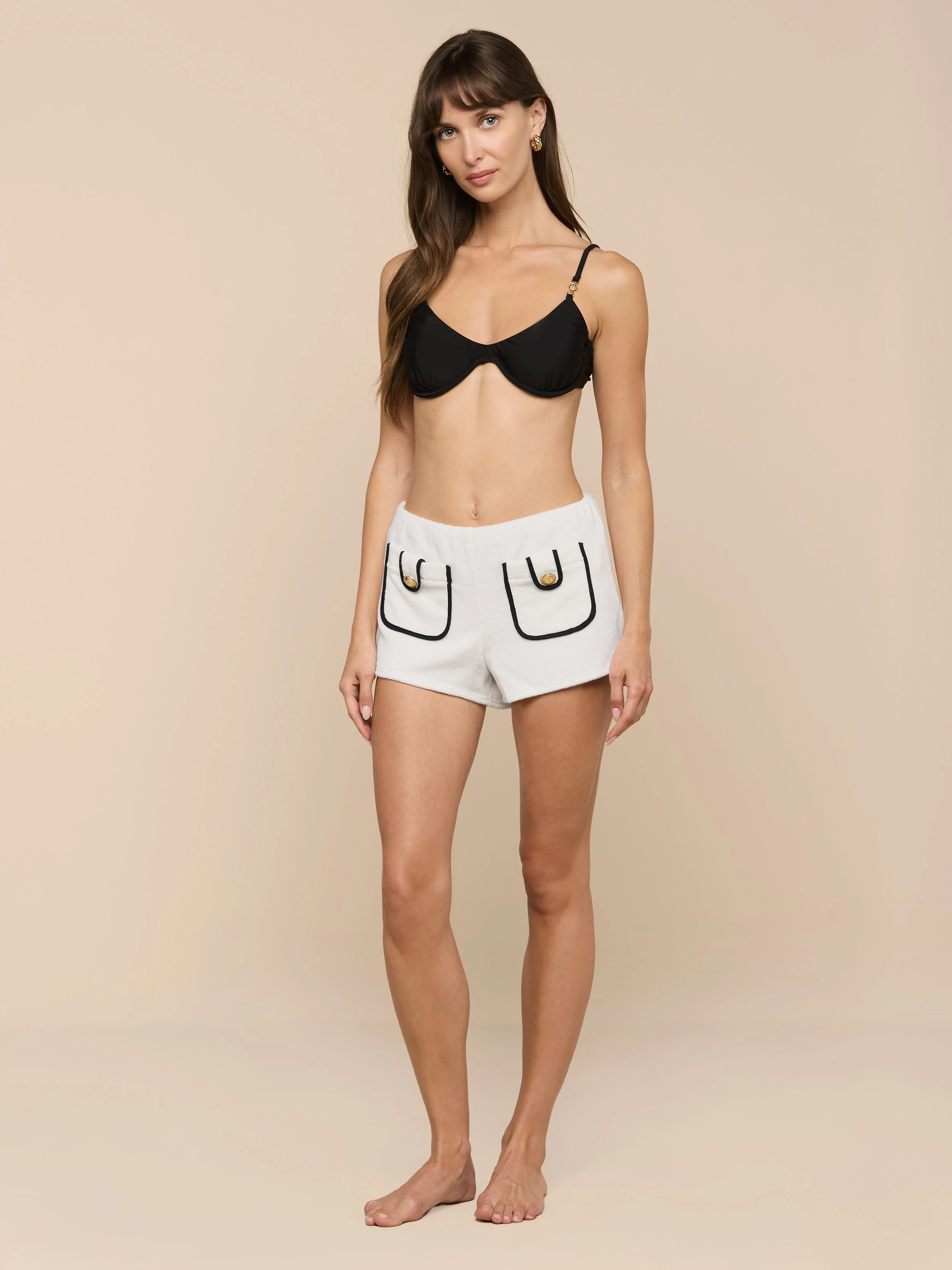 L'AGENCE - Amiya Cover - Up Short
