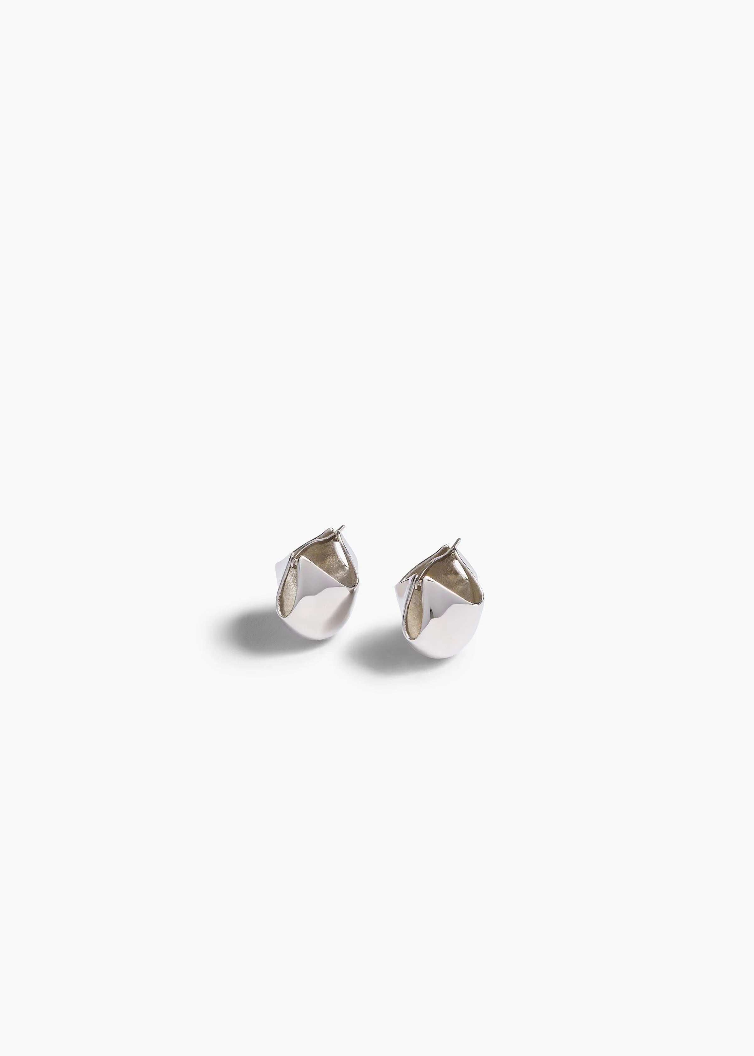 Khaite - Small Lotus Earrings in Silver - Image 5