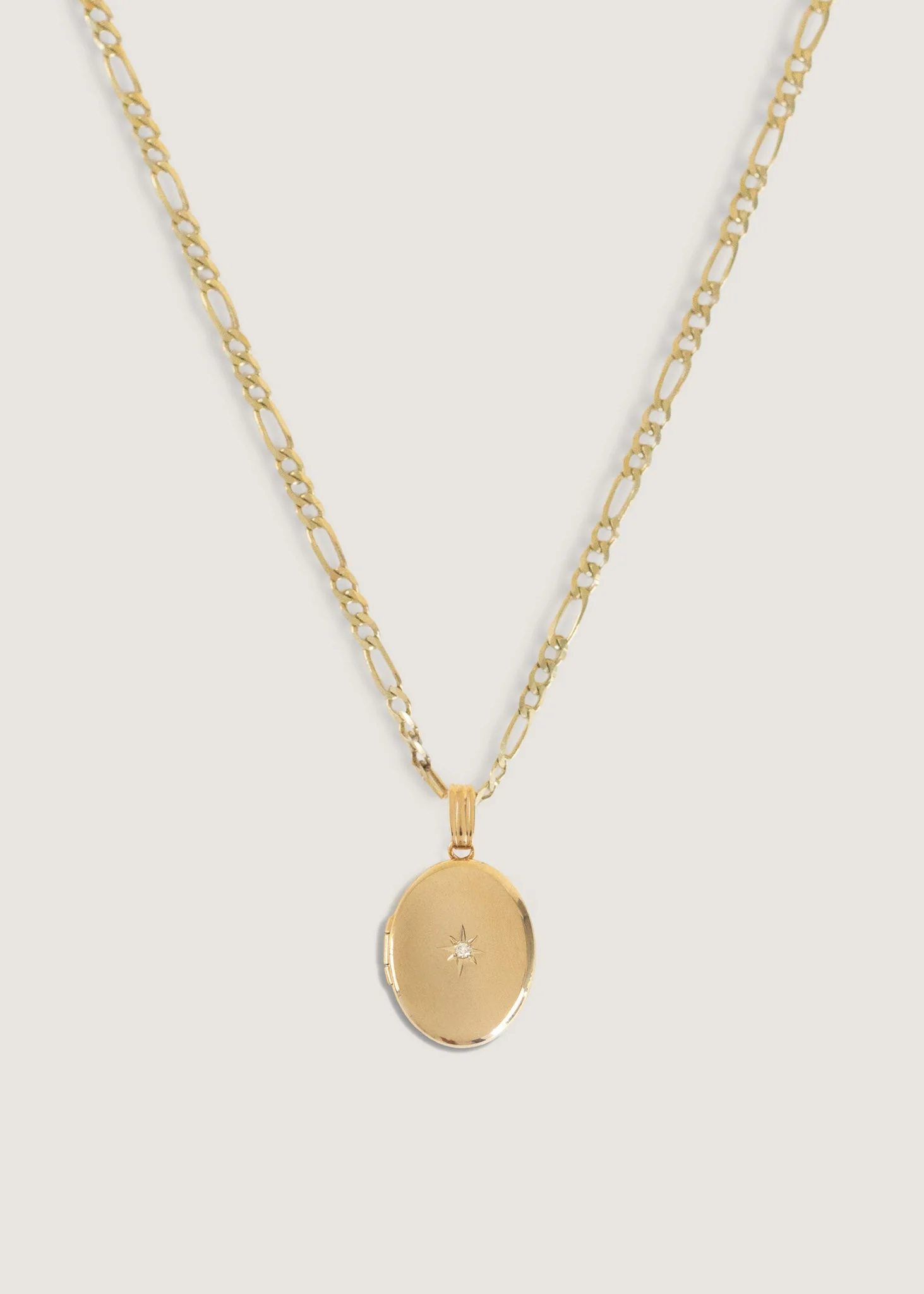 Kinn - Maison Oval Locket Necklace Diamond - Image 7
