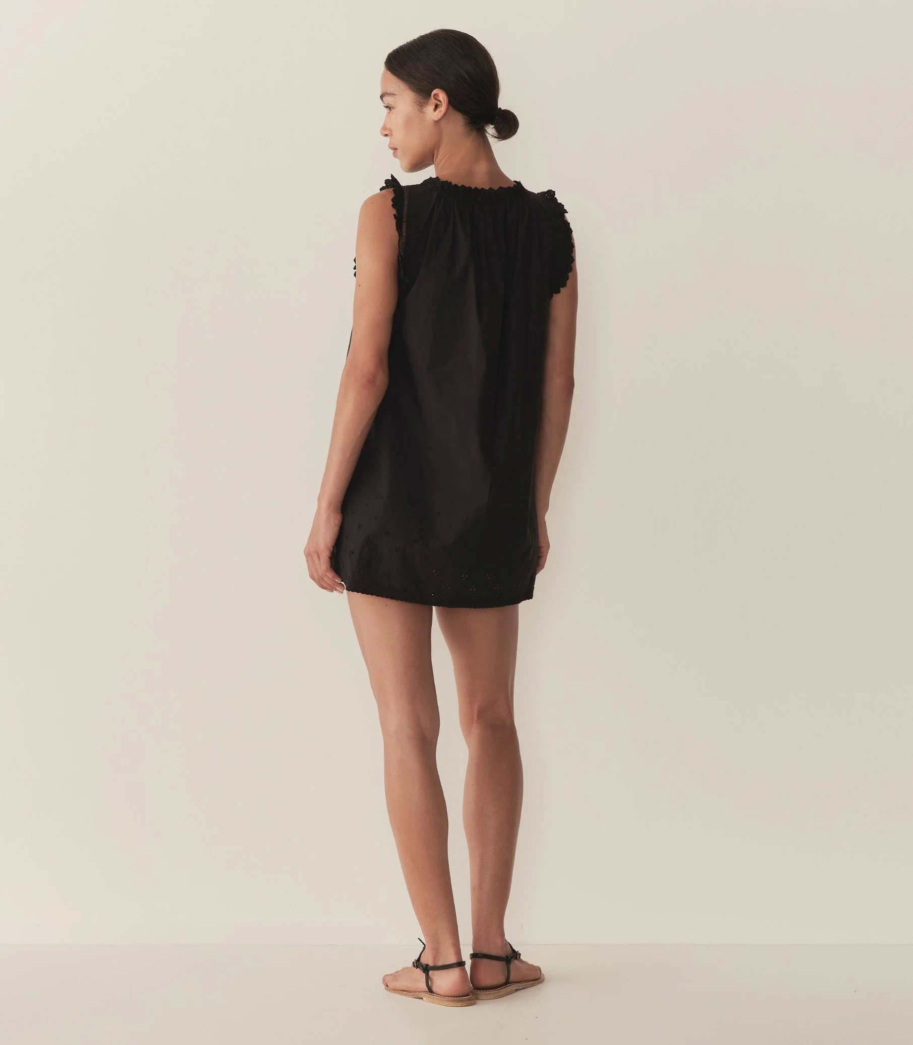 DÔEN - NESSIE DRESS -- BLACK - Image 4