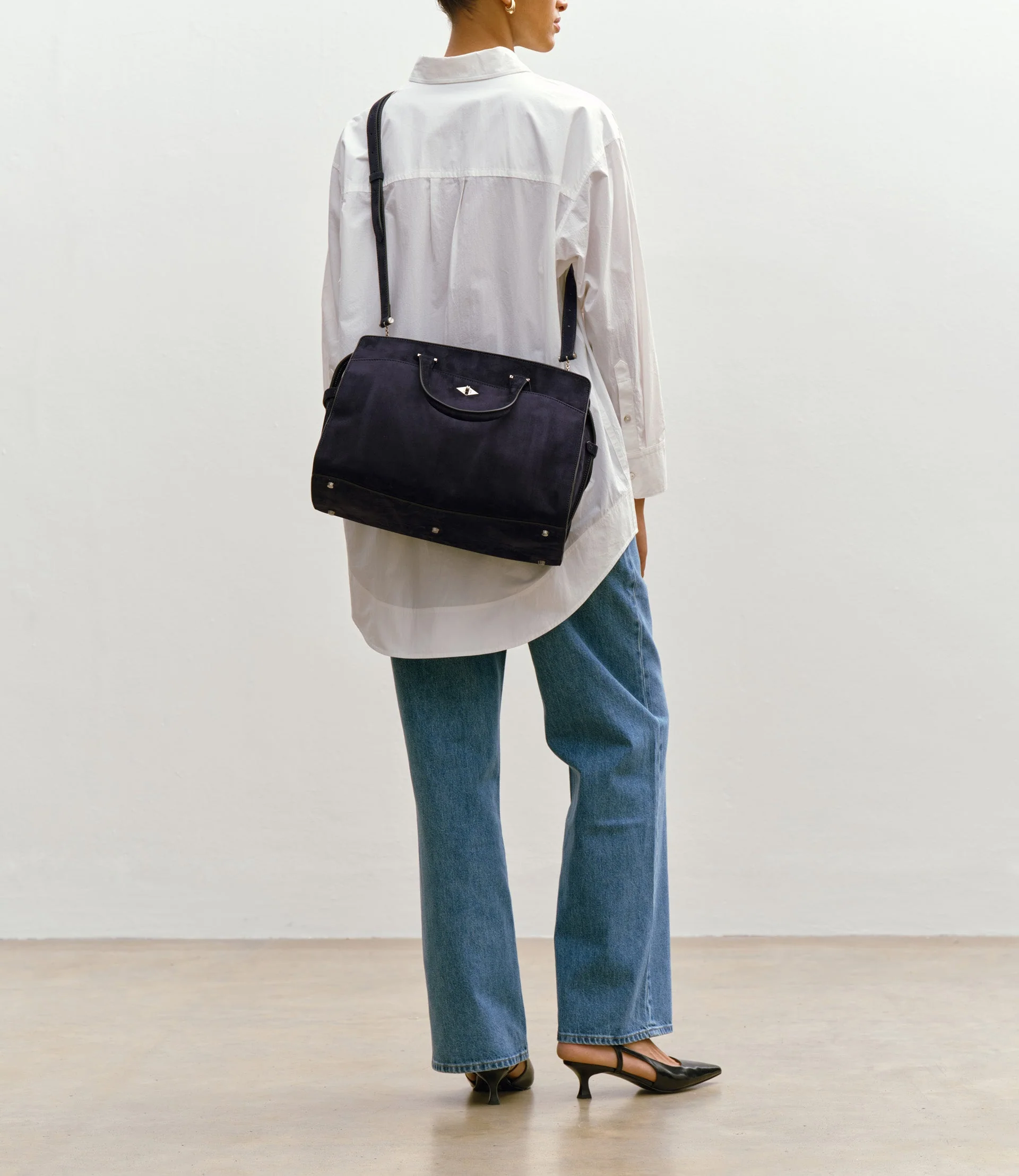 Metier - Private Eye Buttery Suede Midnight - Image 5