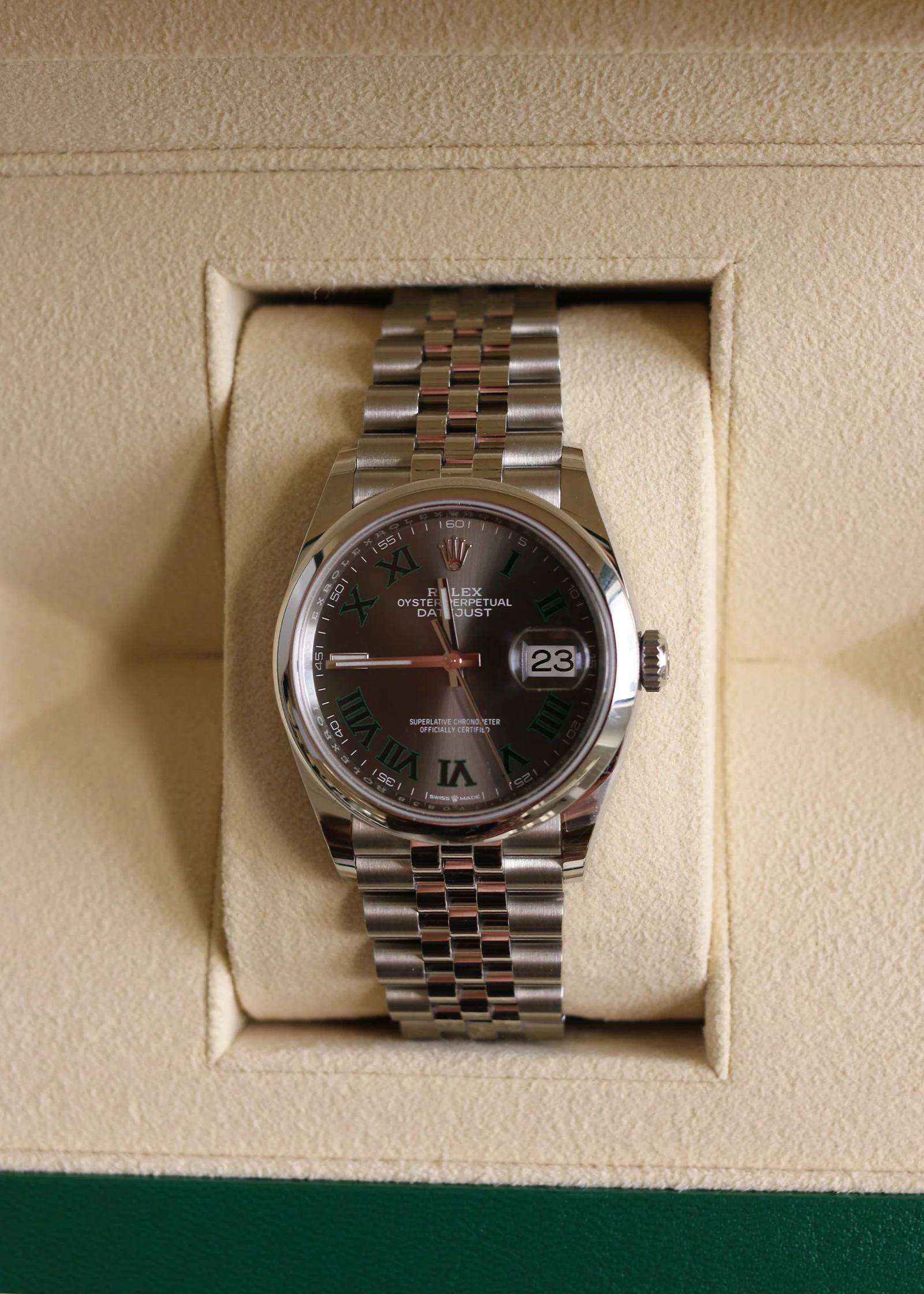Kinn - Rolex Datejust Wimbledon 126200 Mens Watch - Image 4