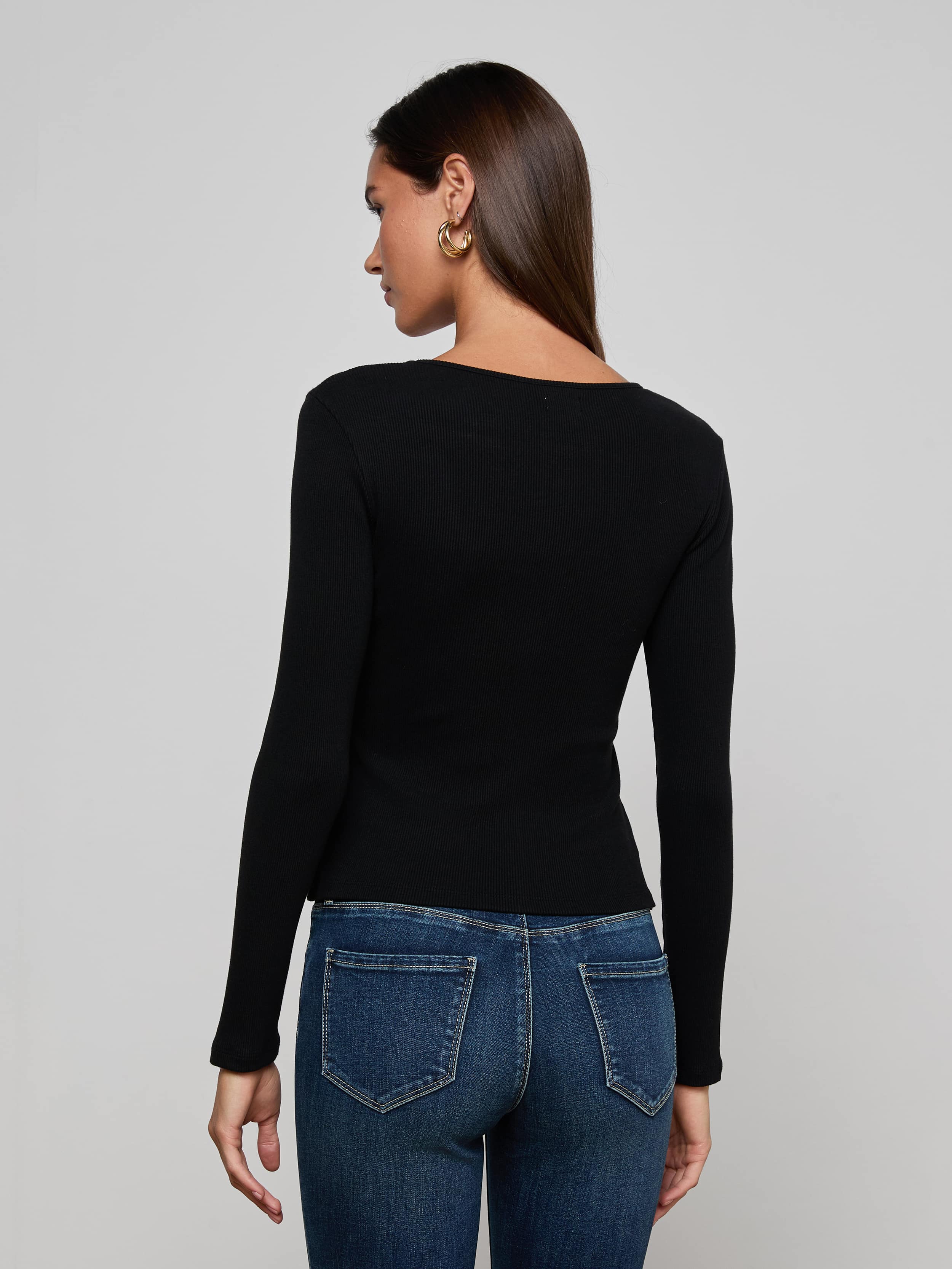 L'AGENCE - Scarlet Scoopneck Tee - Image 10