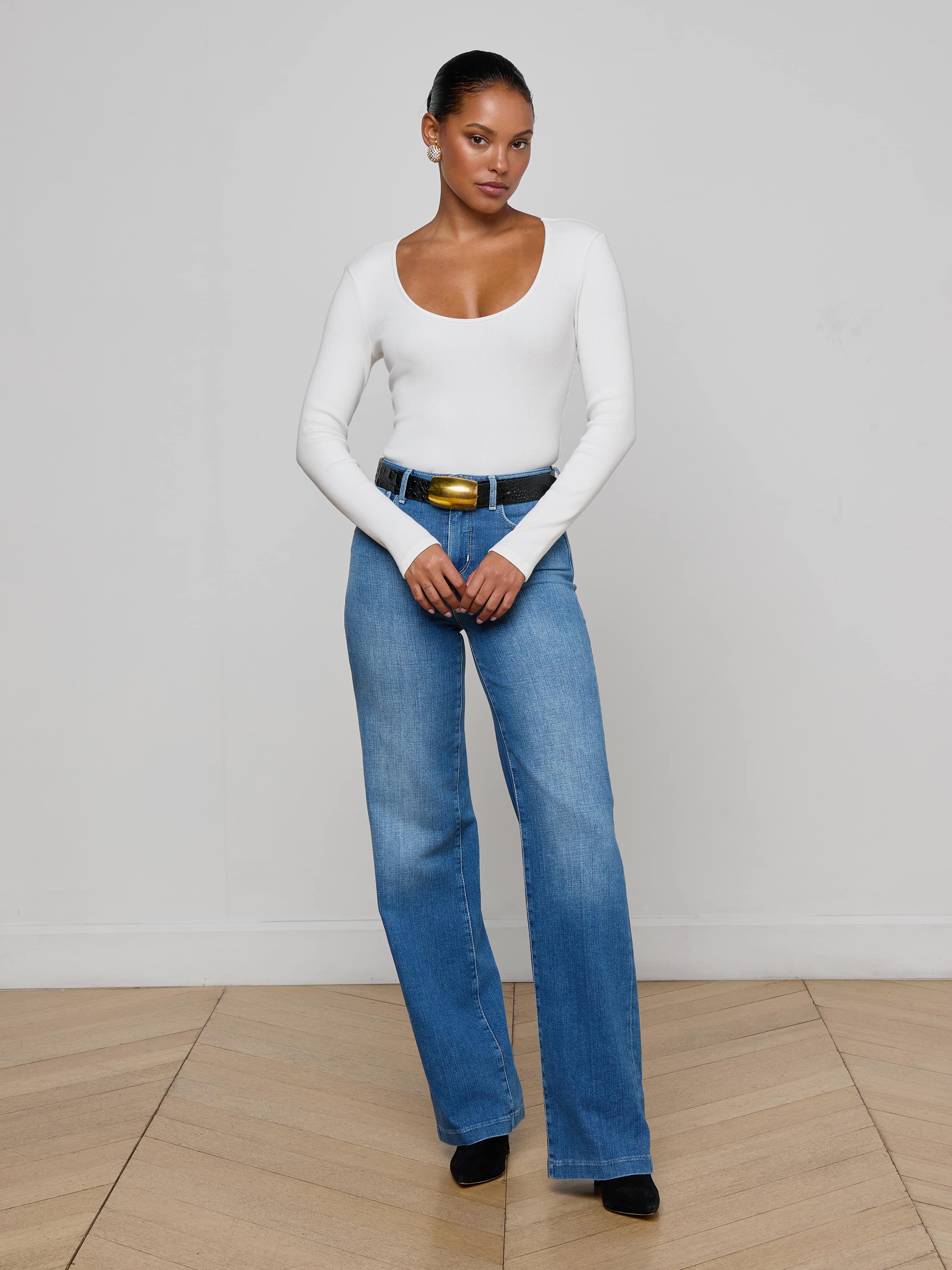 L'AGENCE - Scarlet Scoopneck Tee - Image 3