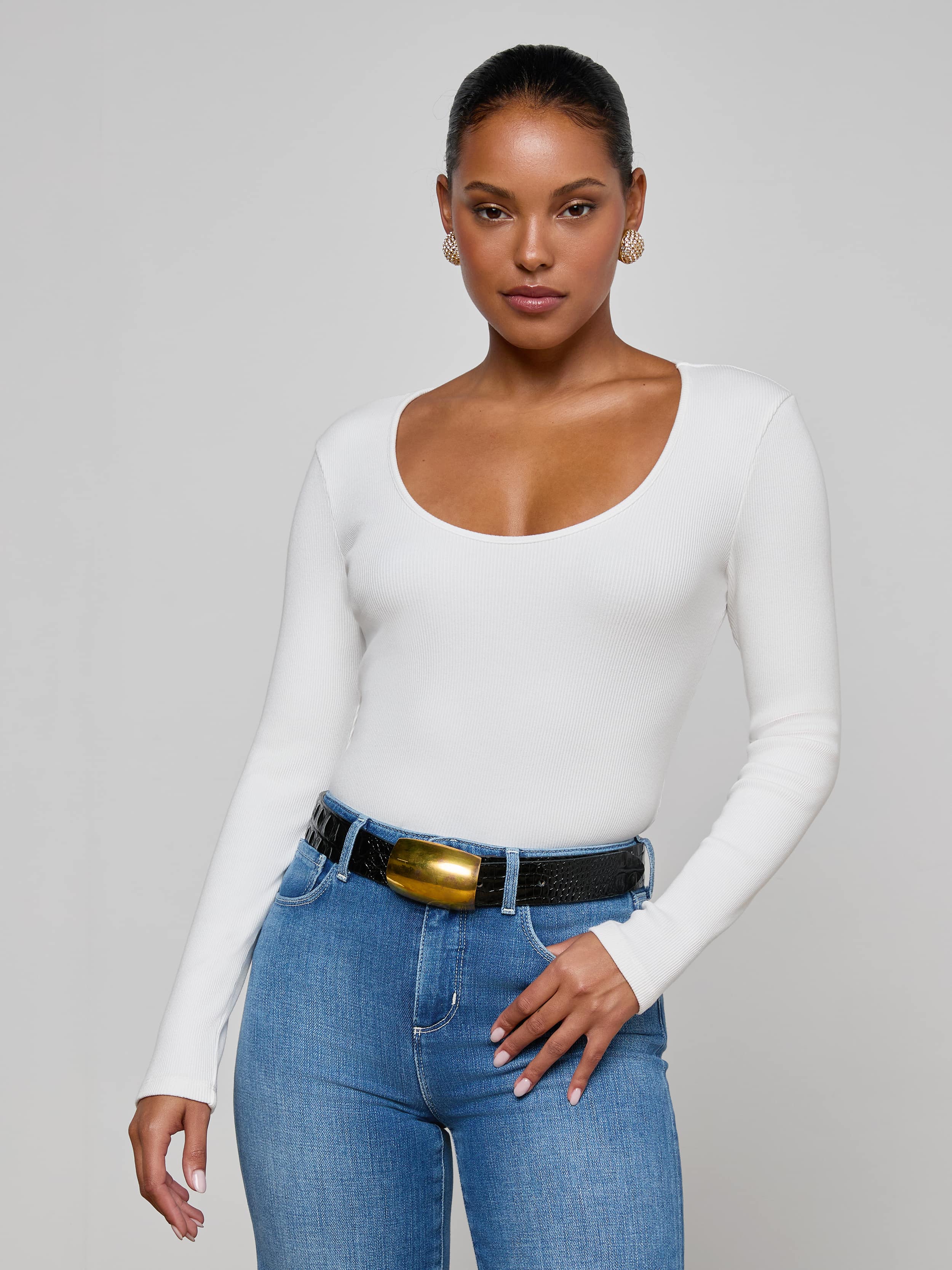 L'AGENCE - Scarlet Scoopneck Tee - Image 7