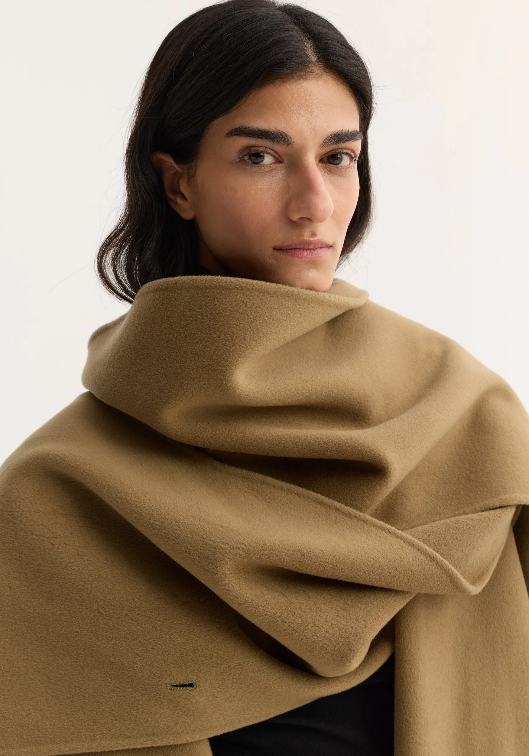 ROHE - Signature double - faced scarf coat | camel - Image 5