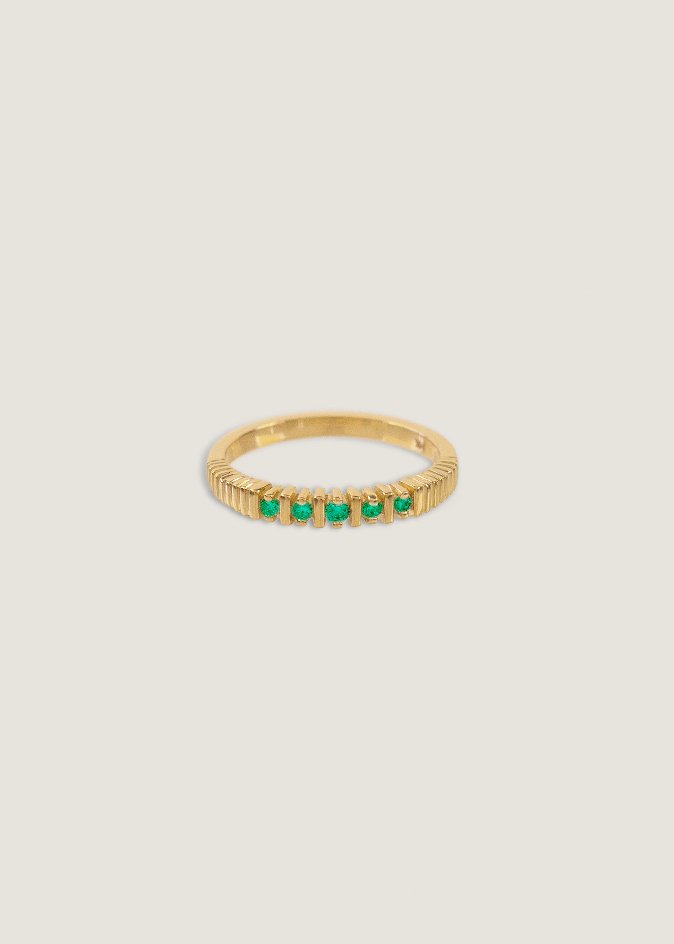 Kinn - Solis Ribbed Emerald Ring