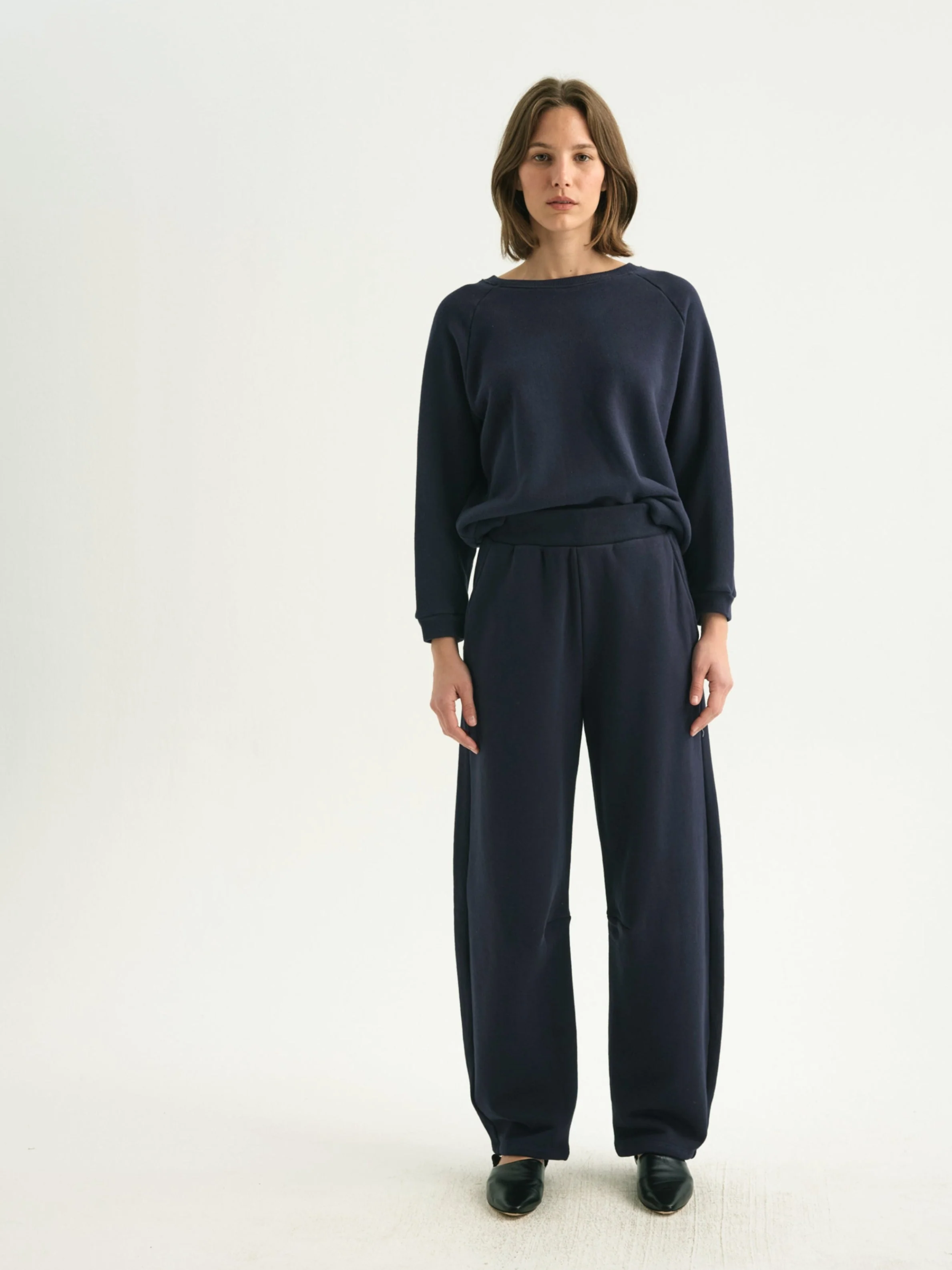 Jamie Haller - The Arc Lounge Pant in Navy - Image 4