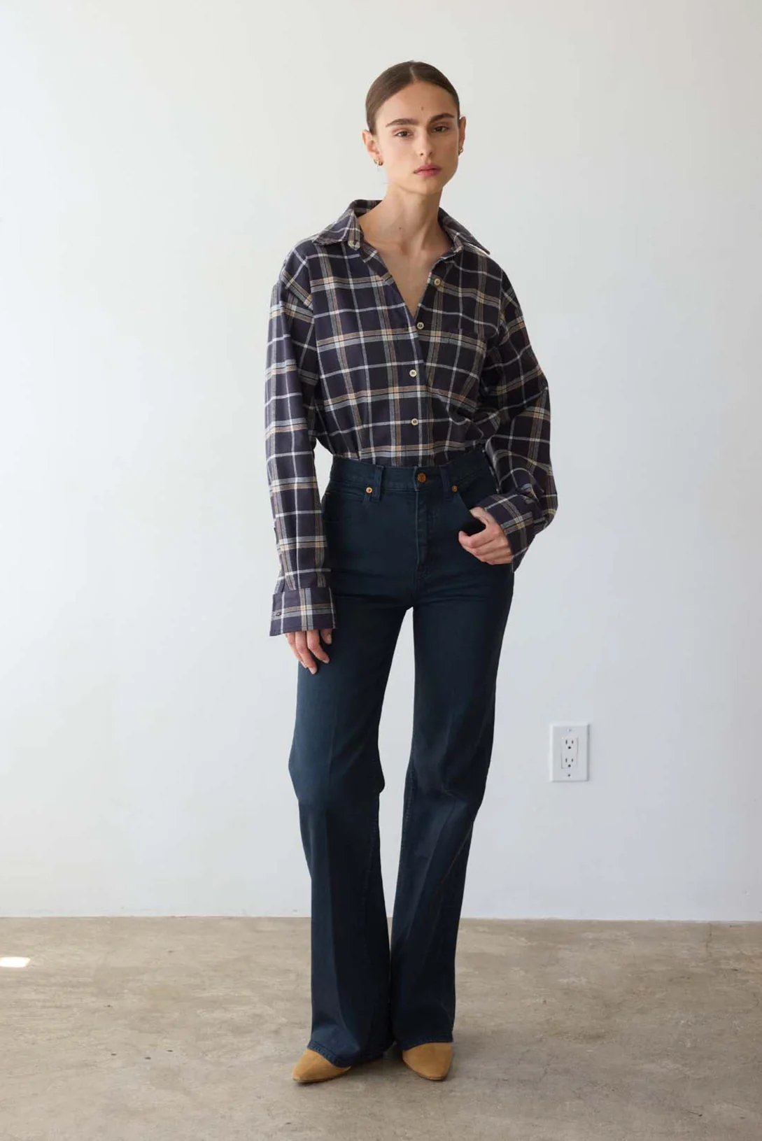 Jamie Haller - The Crease Jean in Washed Grey - Image 2