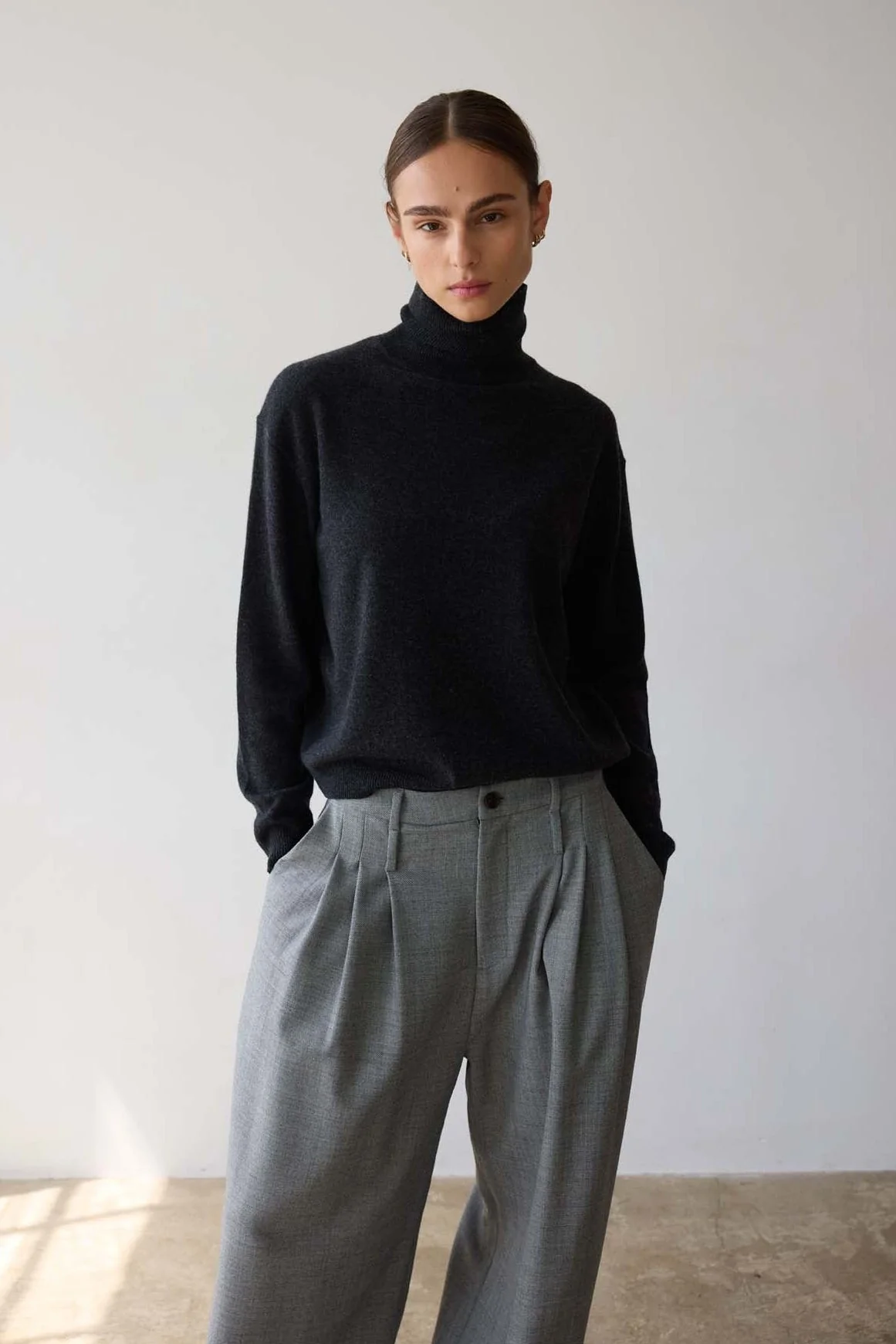Jamie Haller - The Primm Sweater in Charcoal - Image 4