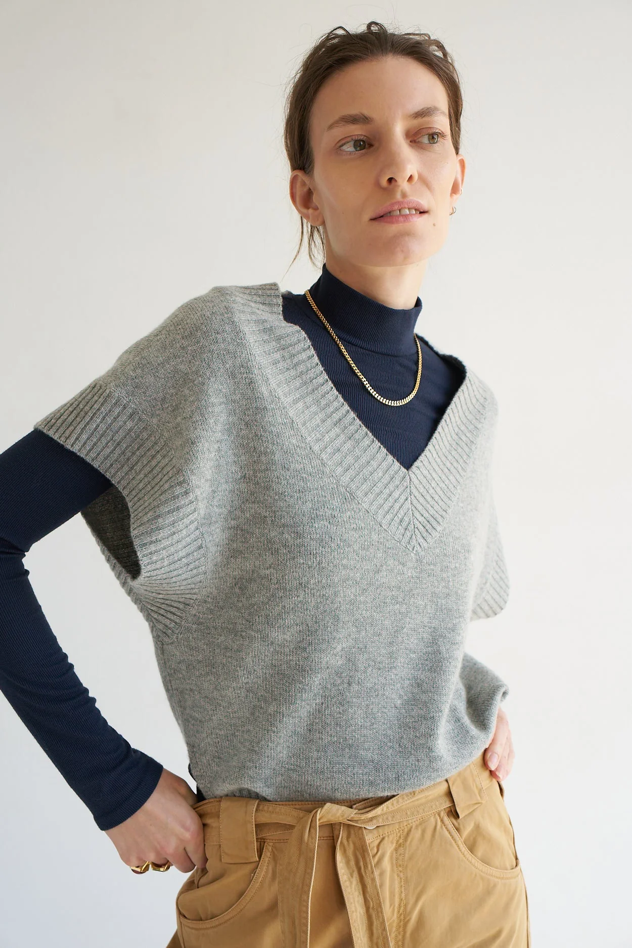 Jamie Haller - The Sweater Vest in Heather - Image 10