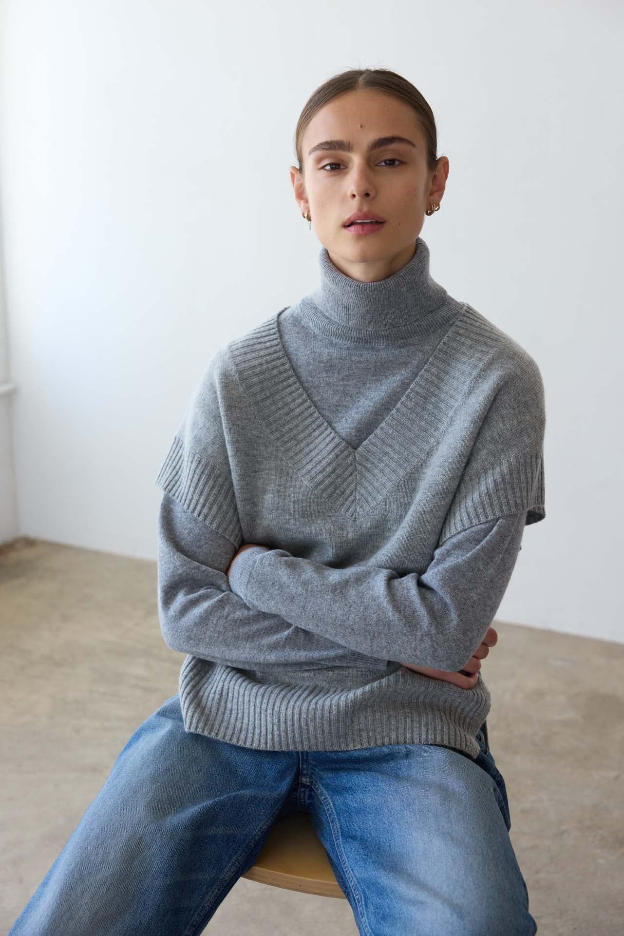 Jamie Haller - The Sweater Vest in Heather - Image 17