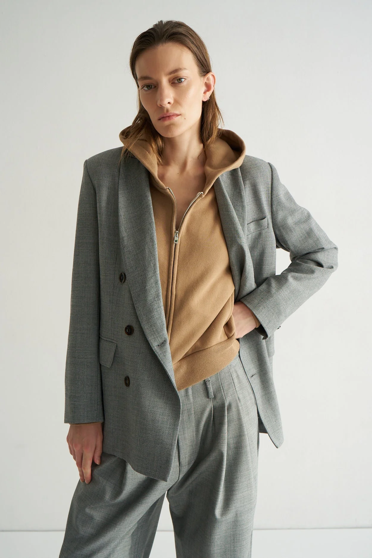 Jamie Haller - The Triple Pleat Trouser in Pepper - Image 10