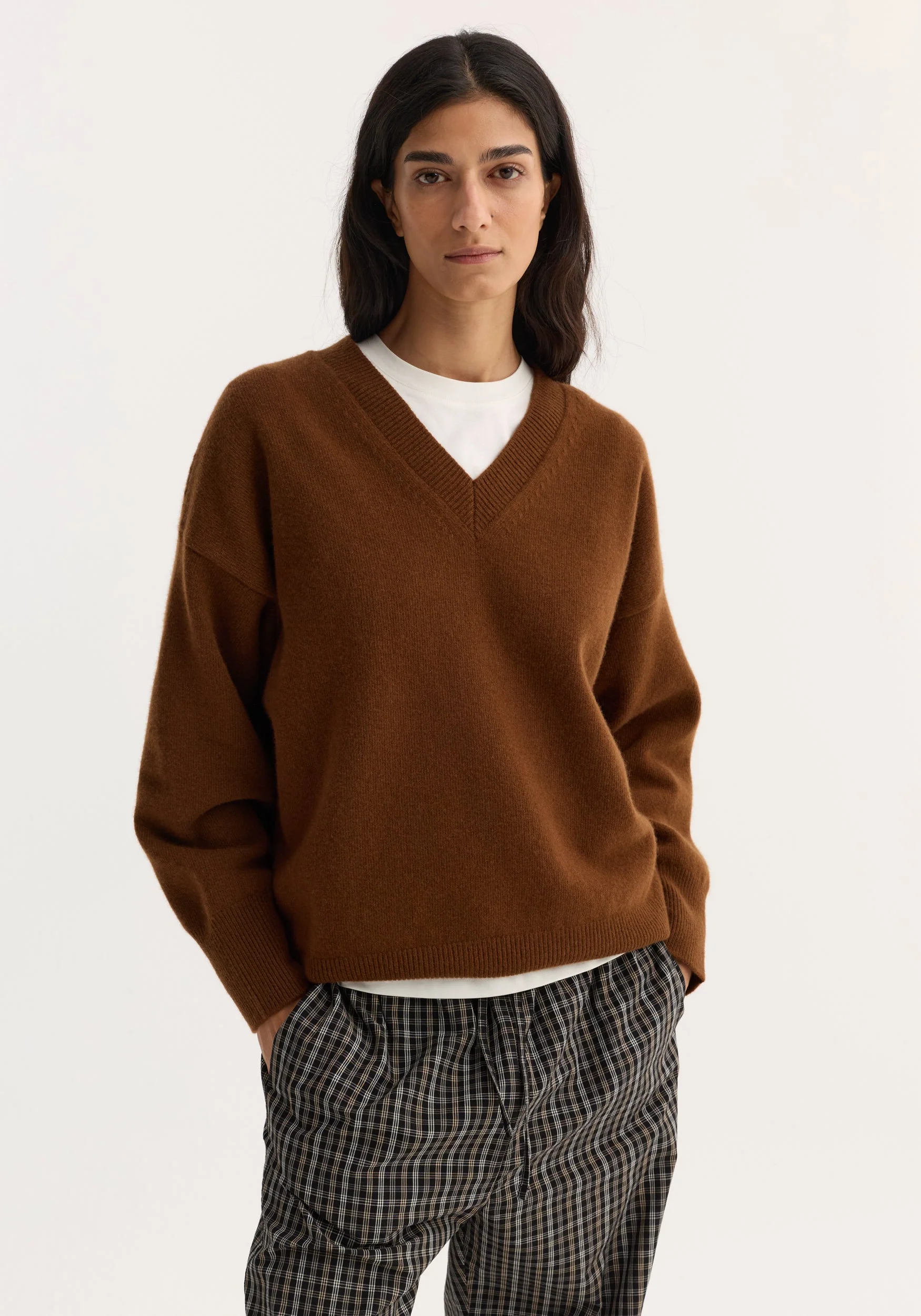 ROHE - V - neck knitted jumper | rust - Image 3