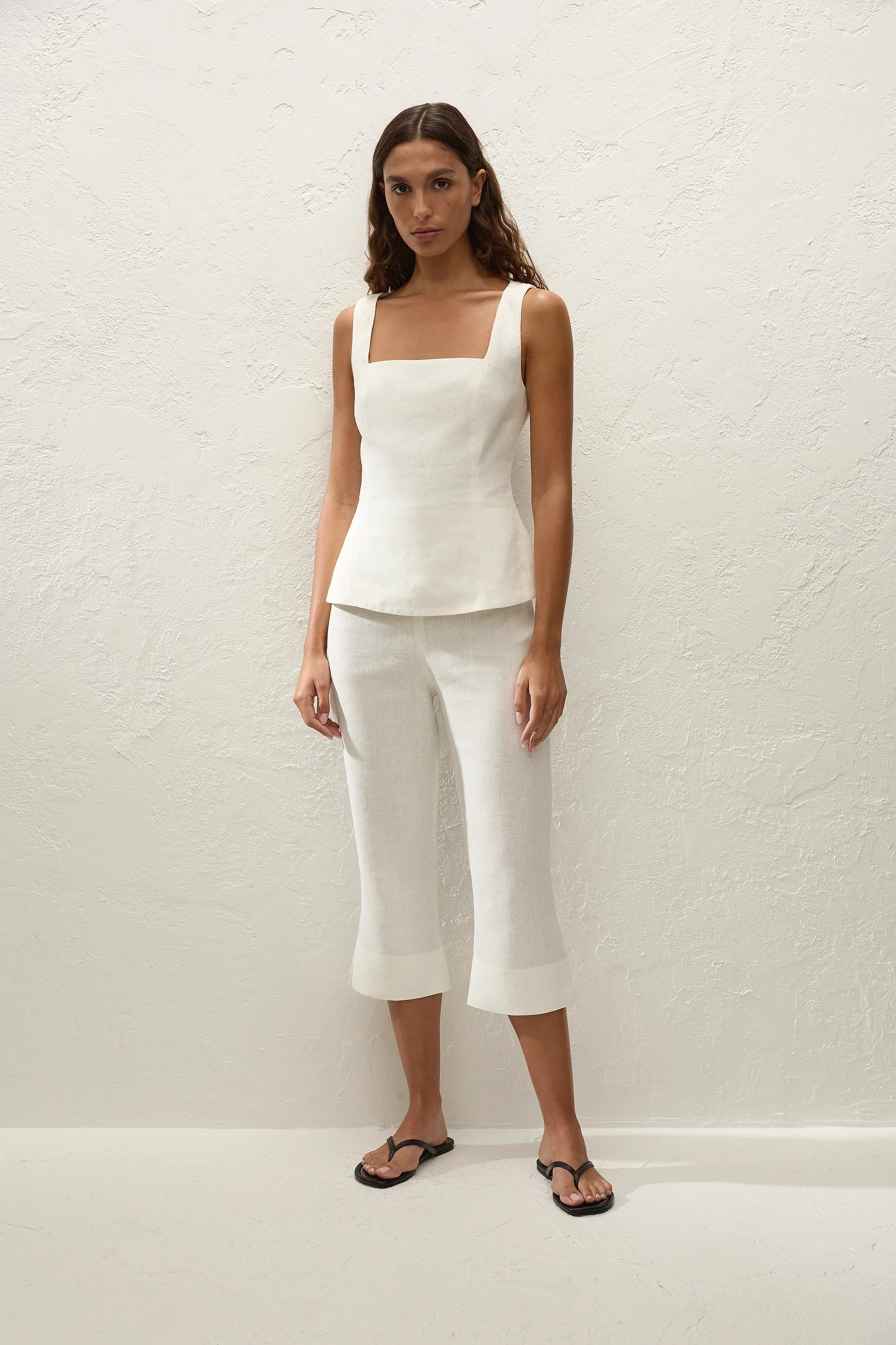 Faithfull - Valeria Capri White