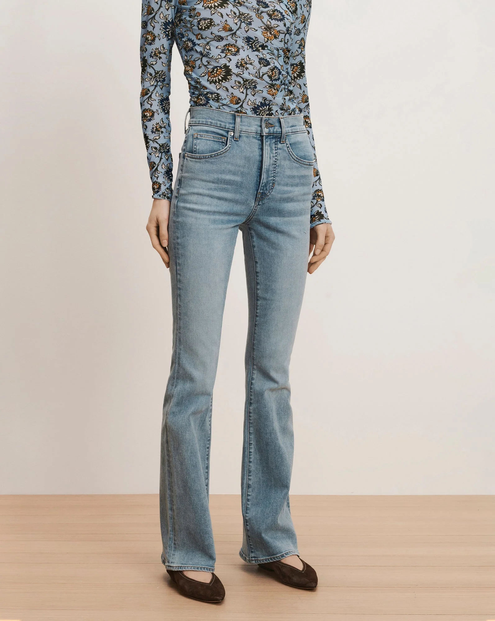 Veronica Beard - Beverly Skinny - Flare Jean - Image 2