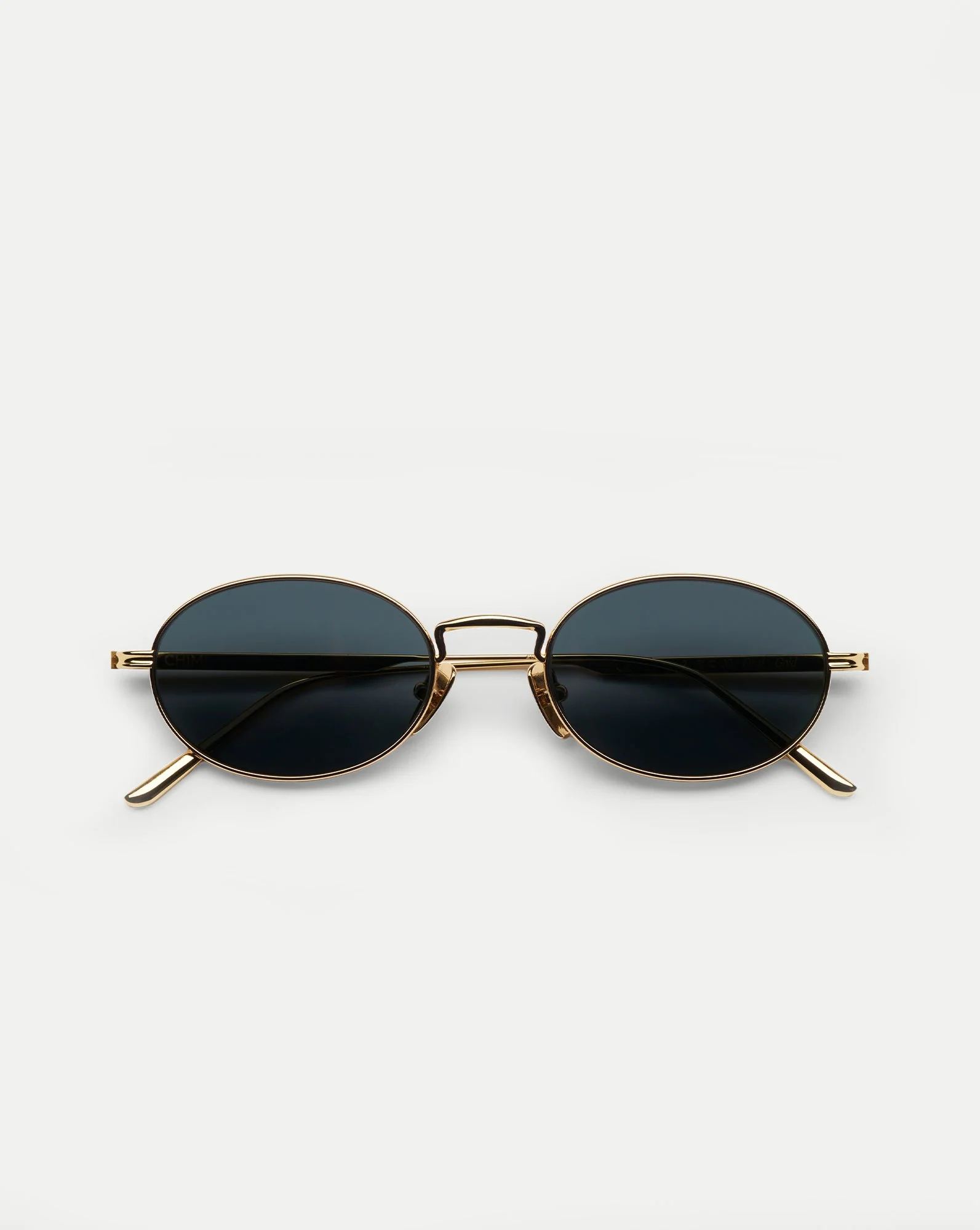 Veronica Beard - CC Titan Oval Sunglasses