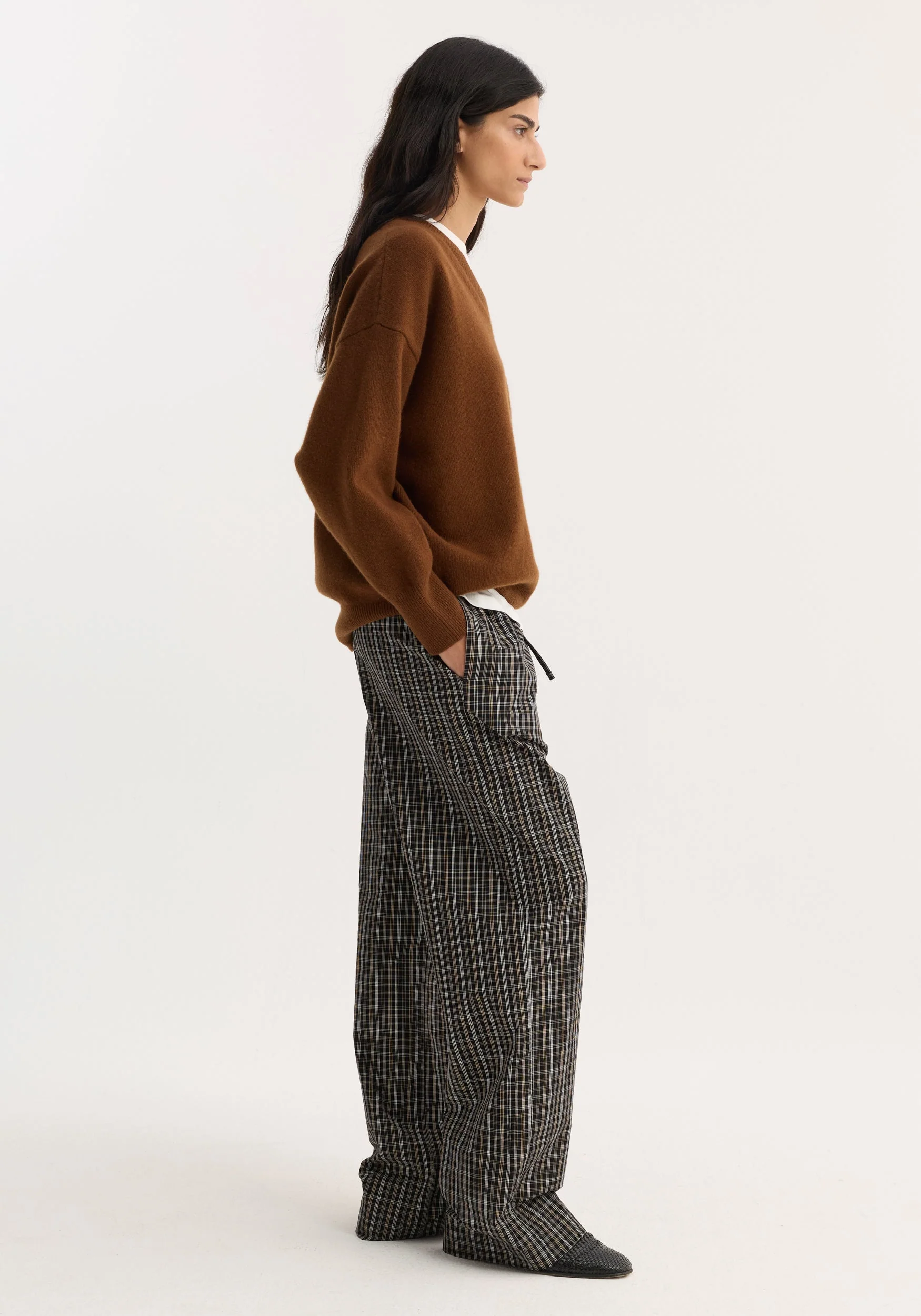 ROHE - Relaxed fit trousers | black / brown check - Image 3
